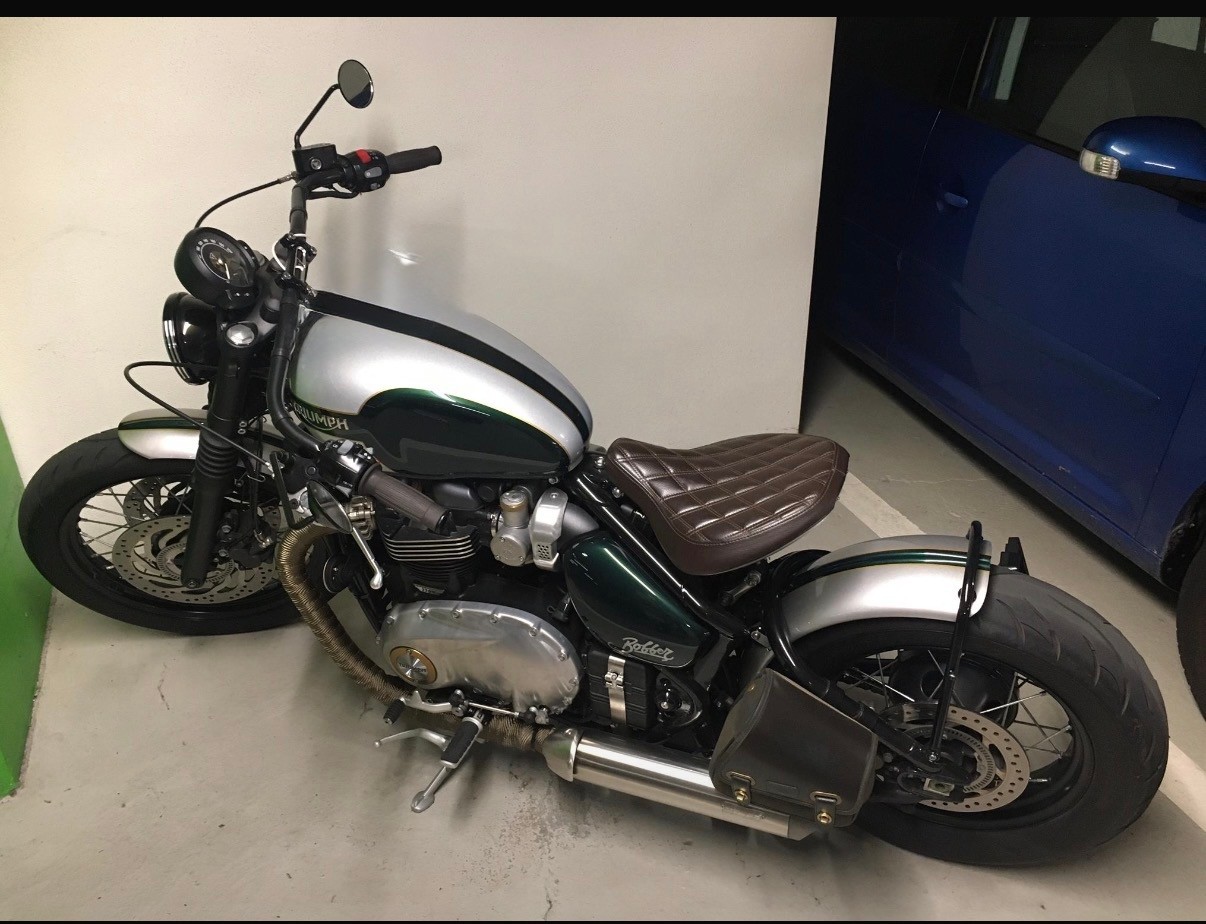 TRIUMPH Bonneville 1200 Bobber ABS-image-4
