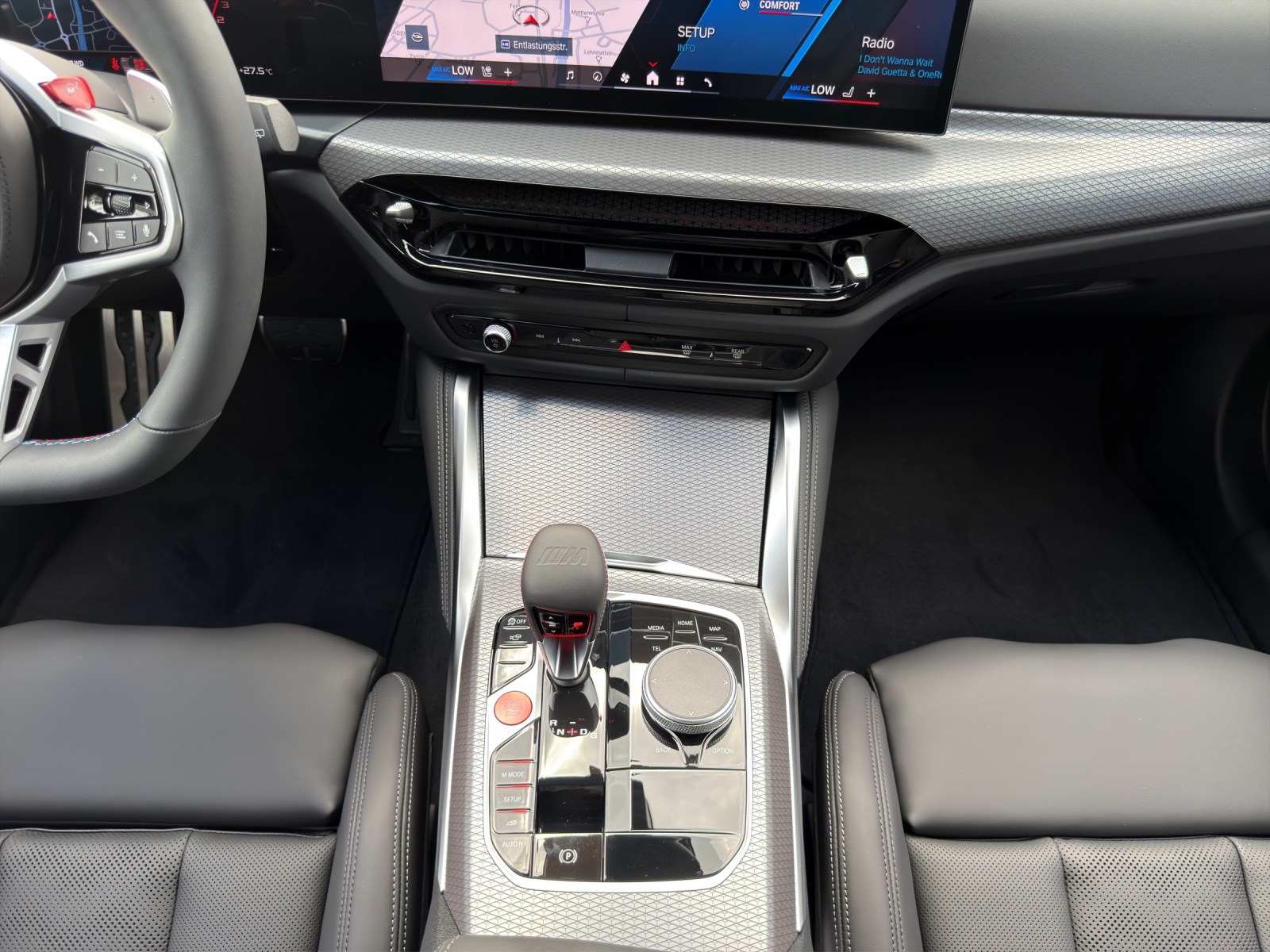 BMW M3 Touring xDrive Competition M-image-12