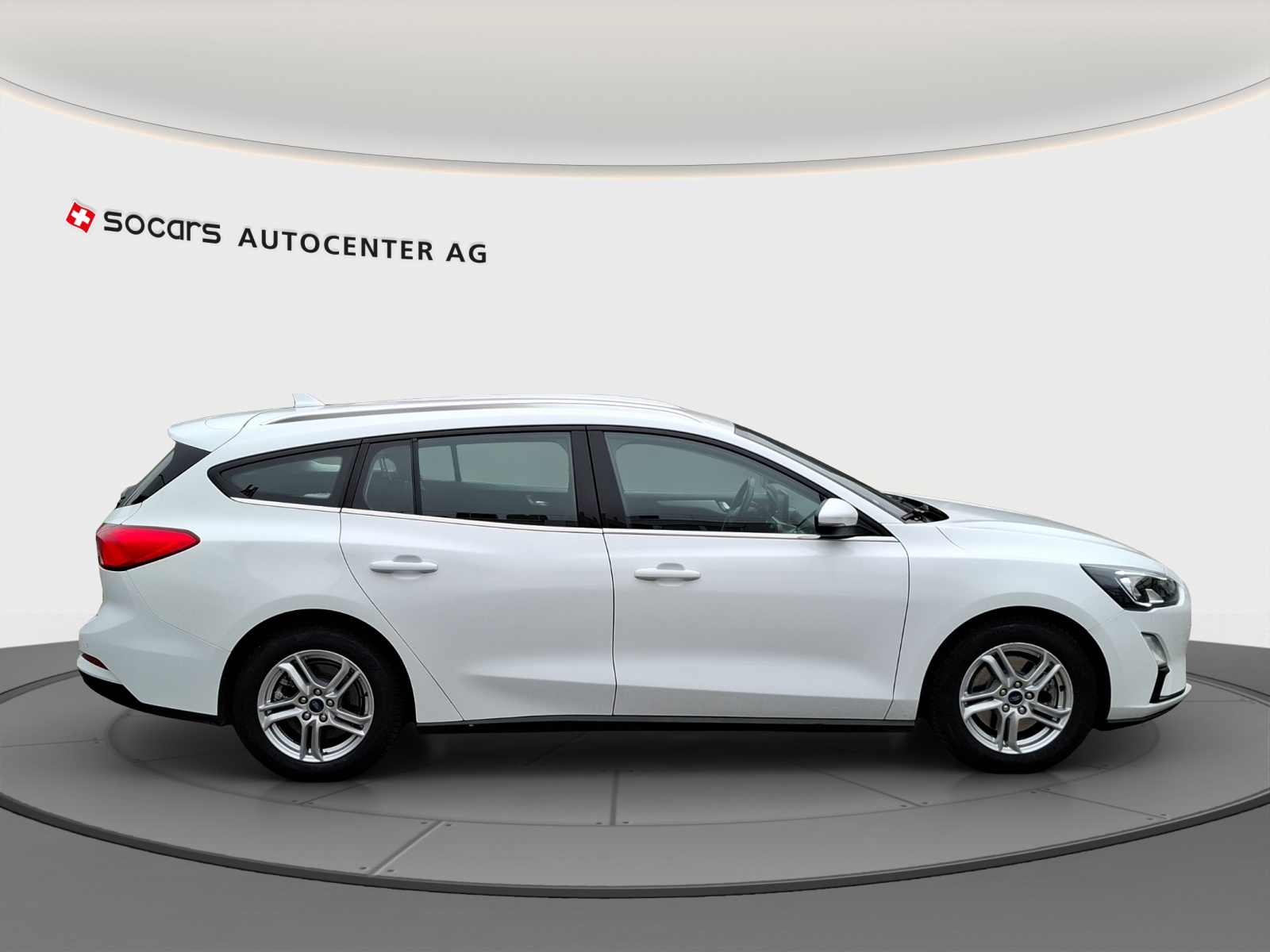 FORD Focus 1.5 TDCi Trend+ Automatic-image-6