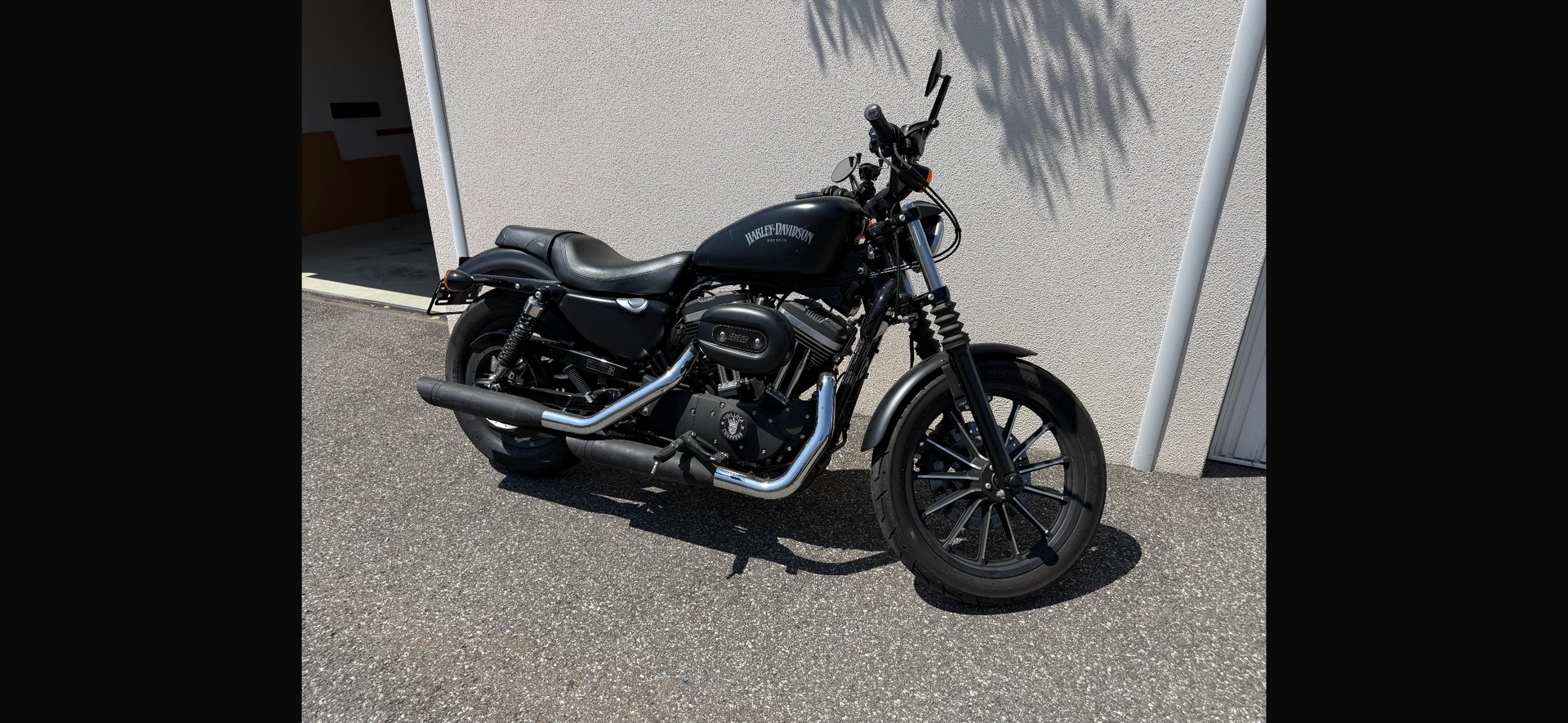 HARLEY-DAVIDSON XL 883 N Sportster Iron ABS-image-0