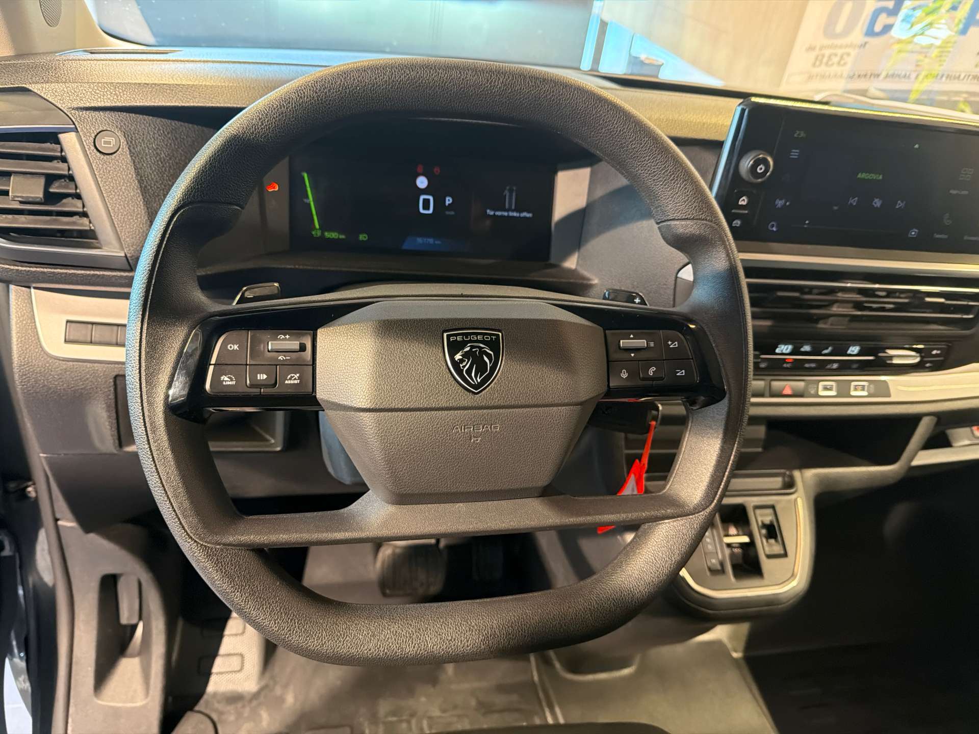 PEUGEOT Traveller 2.0 BlueHDi 9-Plätzer Business Long EAT-Automat-image-15