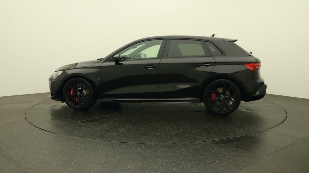 AUDI RS3 Sportback 2.5 TSI quattro S-tronic-showroom-element-1