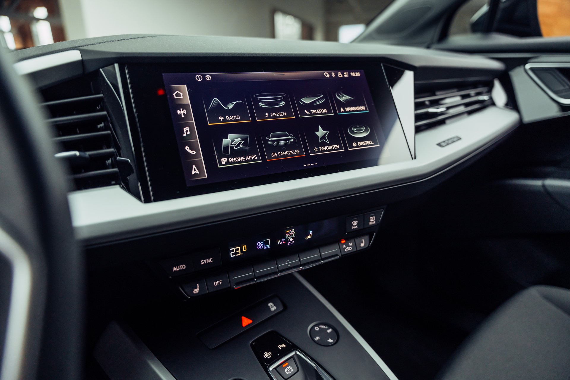 AUDI Q4 e-tron 35-image-12