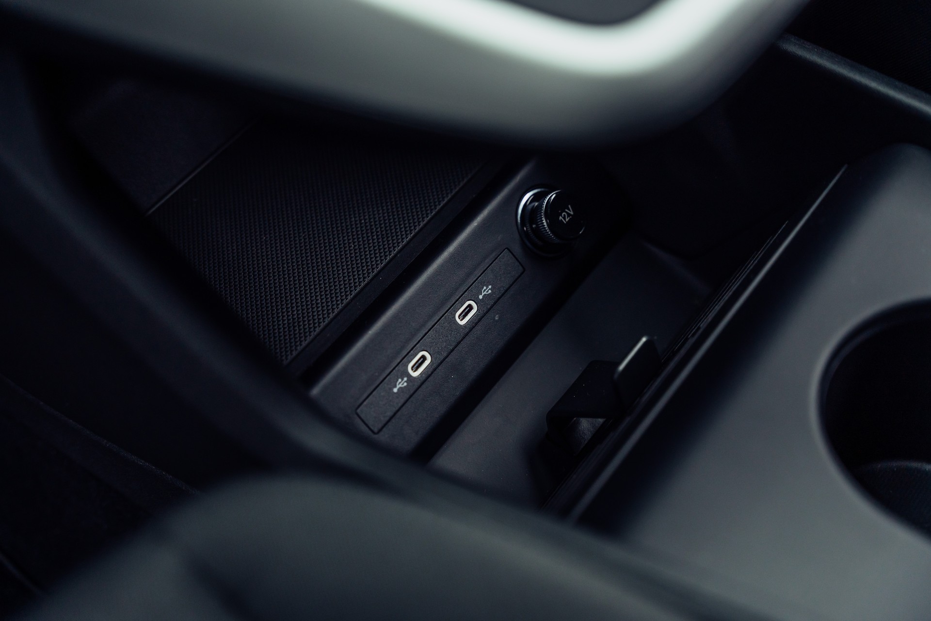 AUDI Q4 e-tron 35-image-15