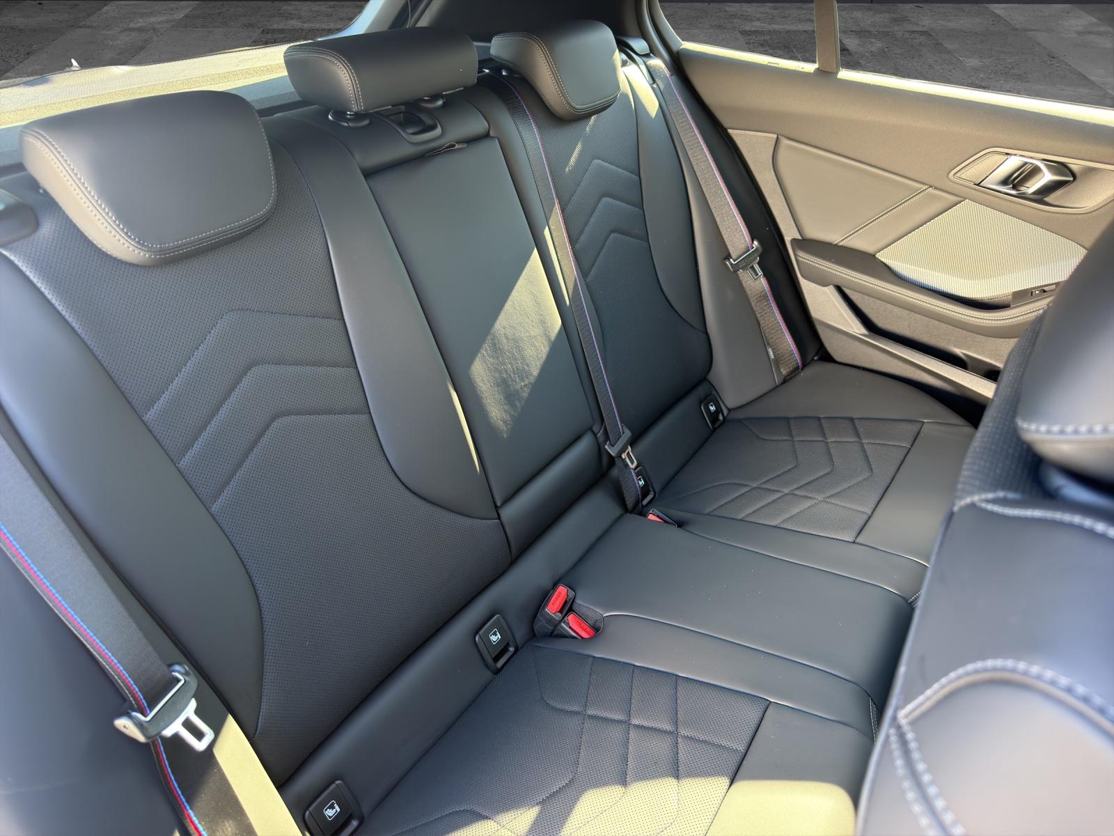 BMW 1er Reihe F70 123 xDrive-image-13