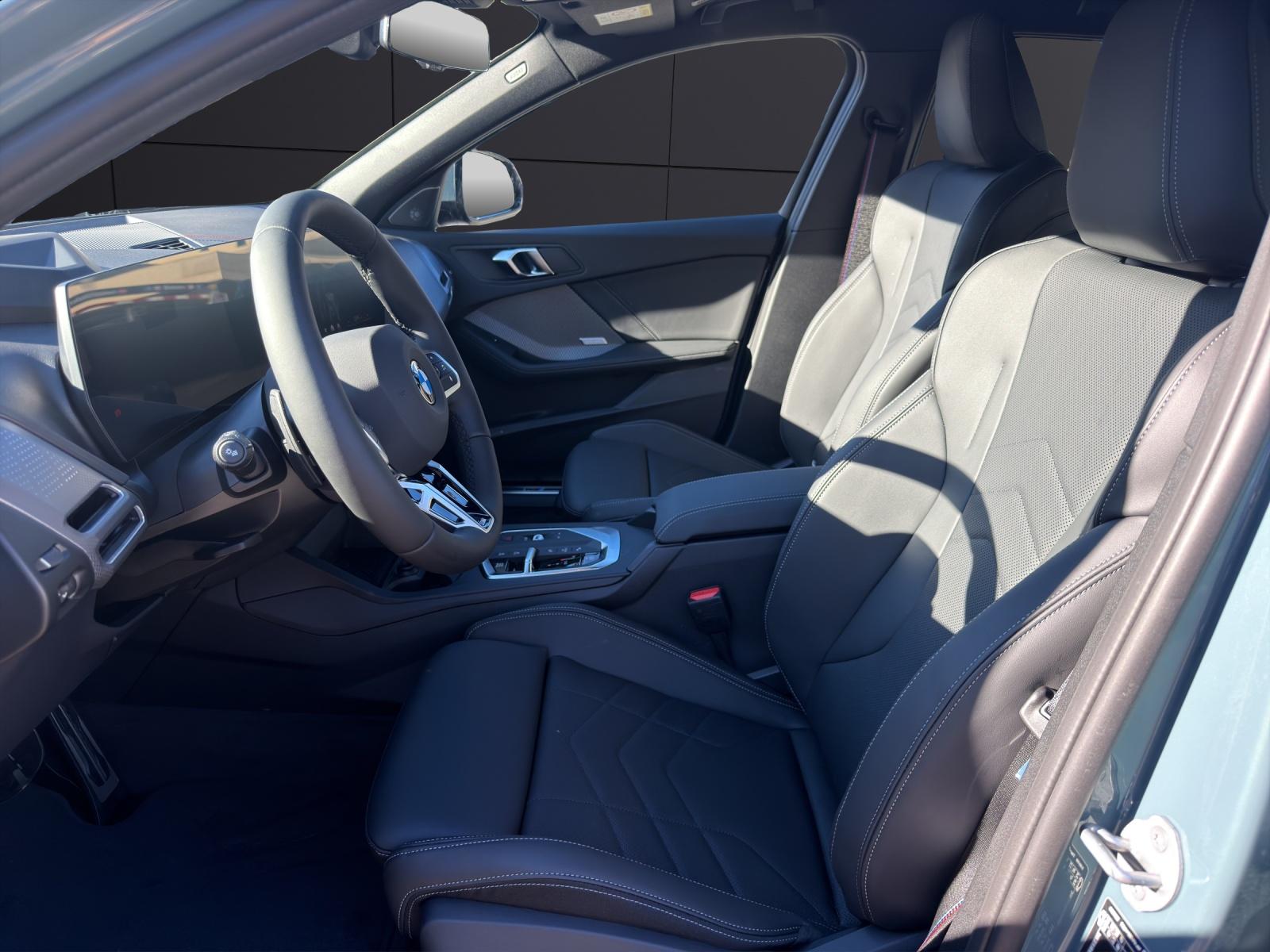 BMW 1er Reihe F70 123 xDrive-showroom-element-1