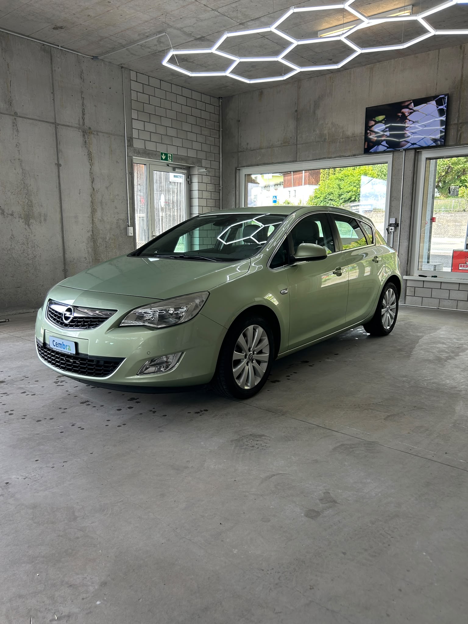 OPEL Astra 1.4i 16V Turbo Cosmo