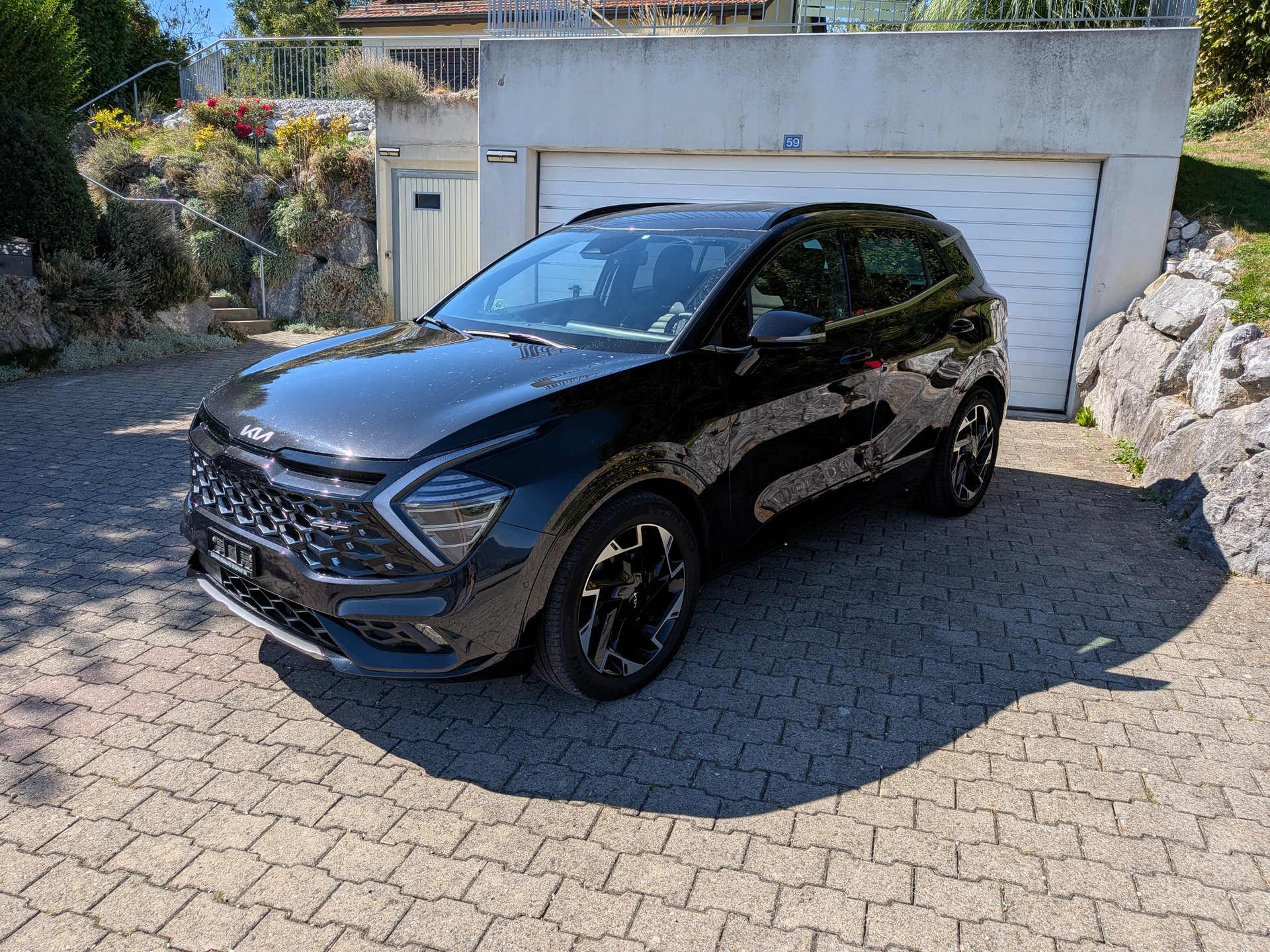 KIA 1.6 T-GDi PHEV GT-Line-image-2