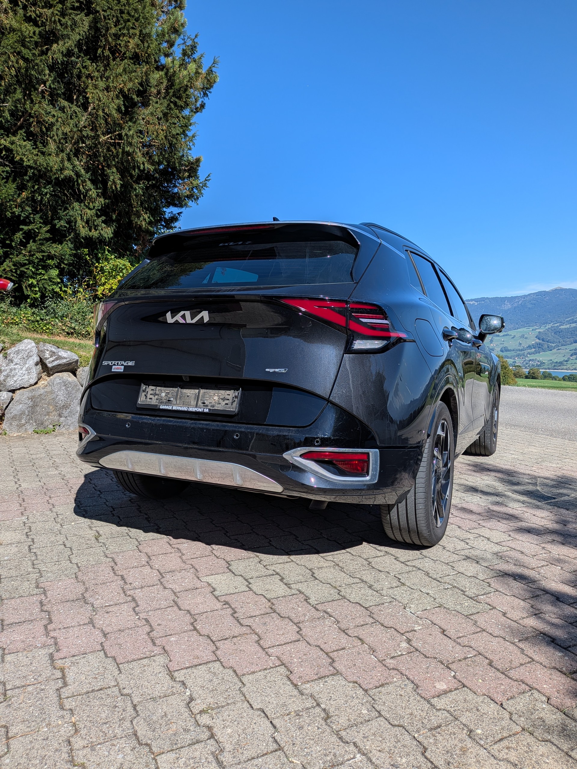 KIA 1.6 T-GDi PHEV GT-Line-image-4