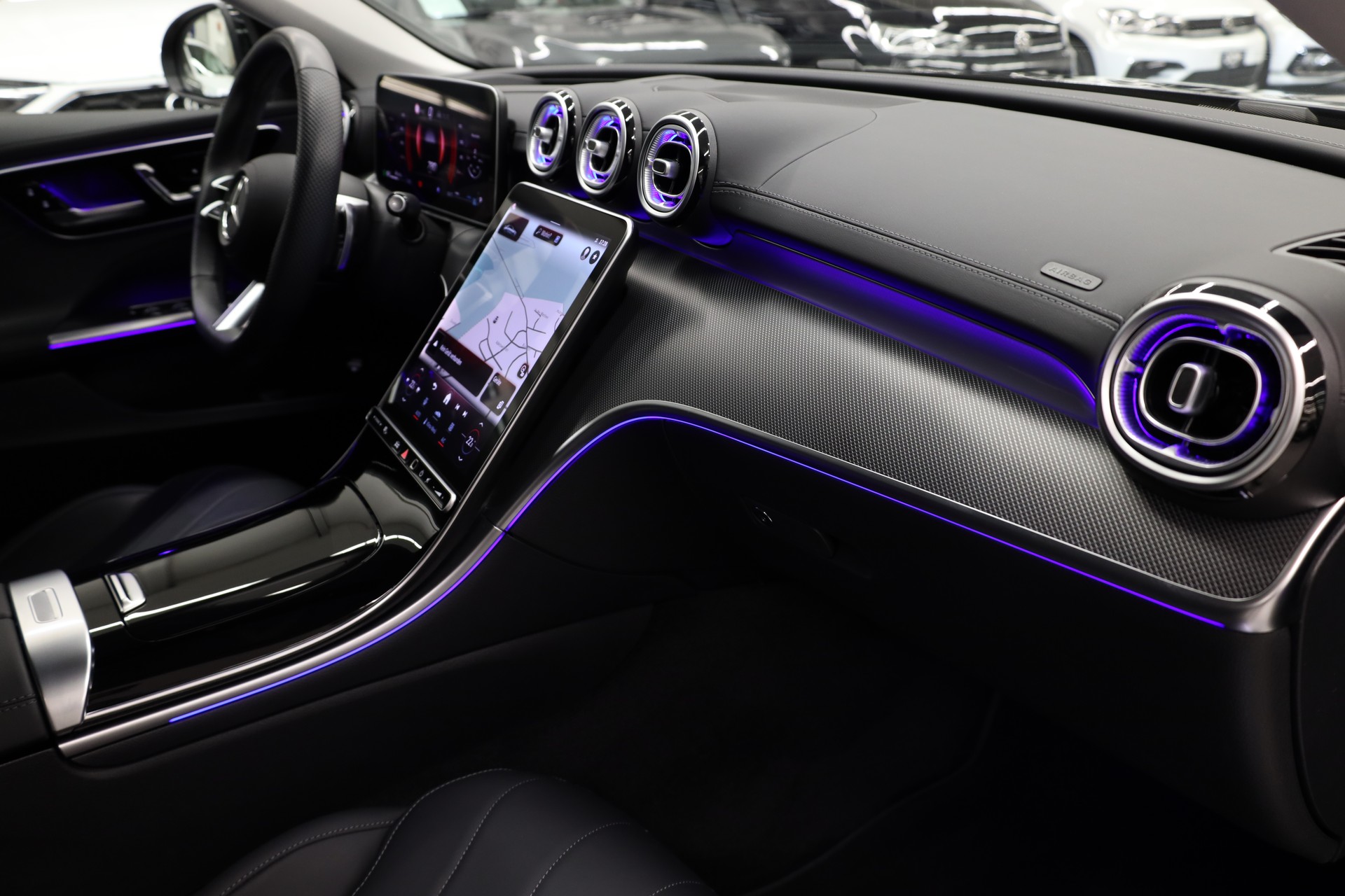 MERCEDES-BENZ C 200 AMG Line 4matic-image-17
