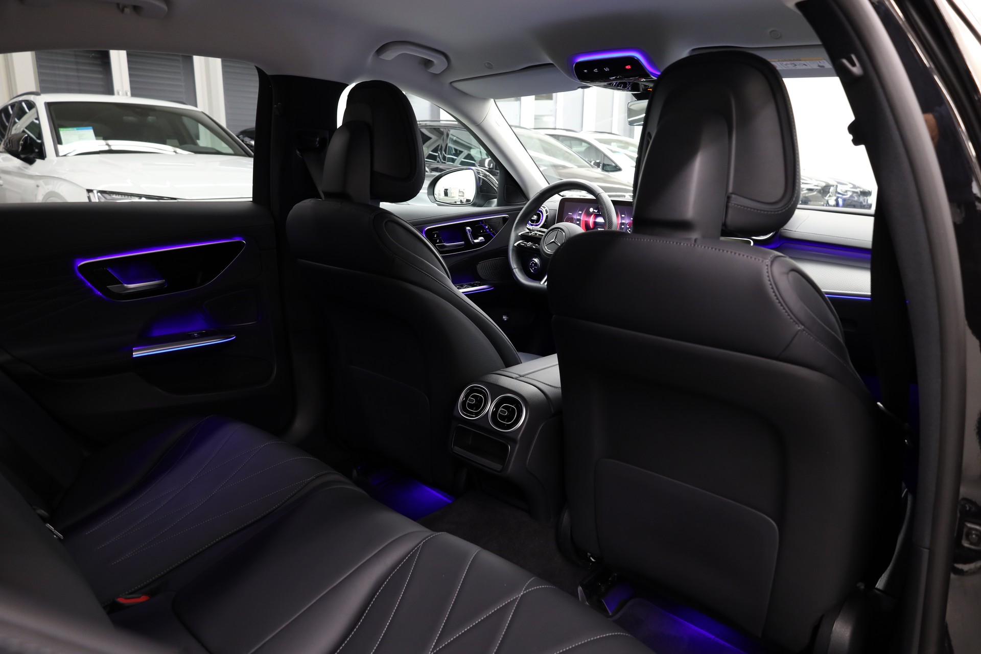 MERCEDES-BENZ C 200 AMG Line 4matic-image-23