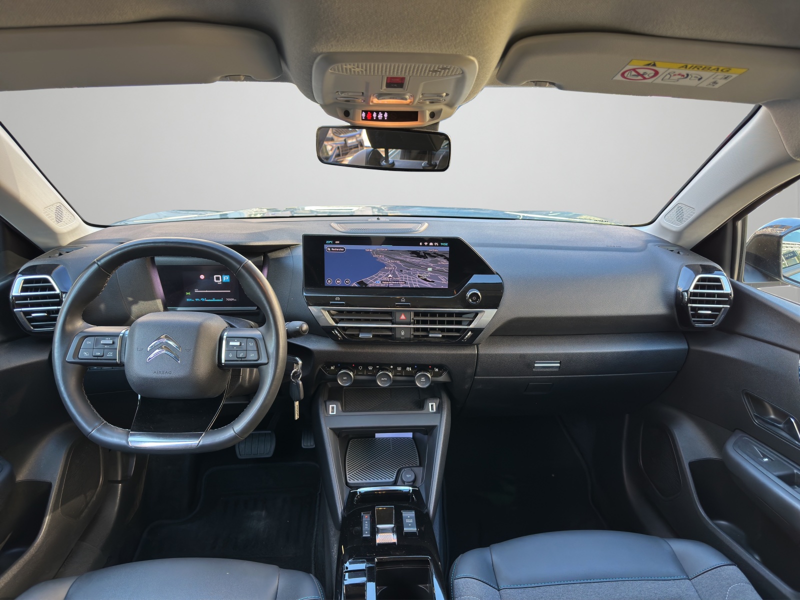 CITROEN e-C4 Swiss Edition-image-13