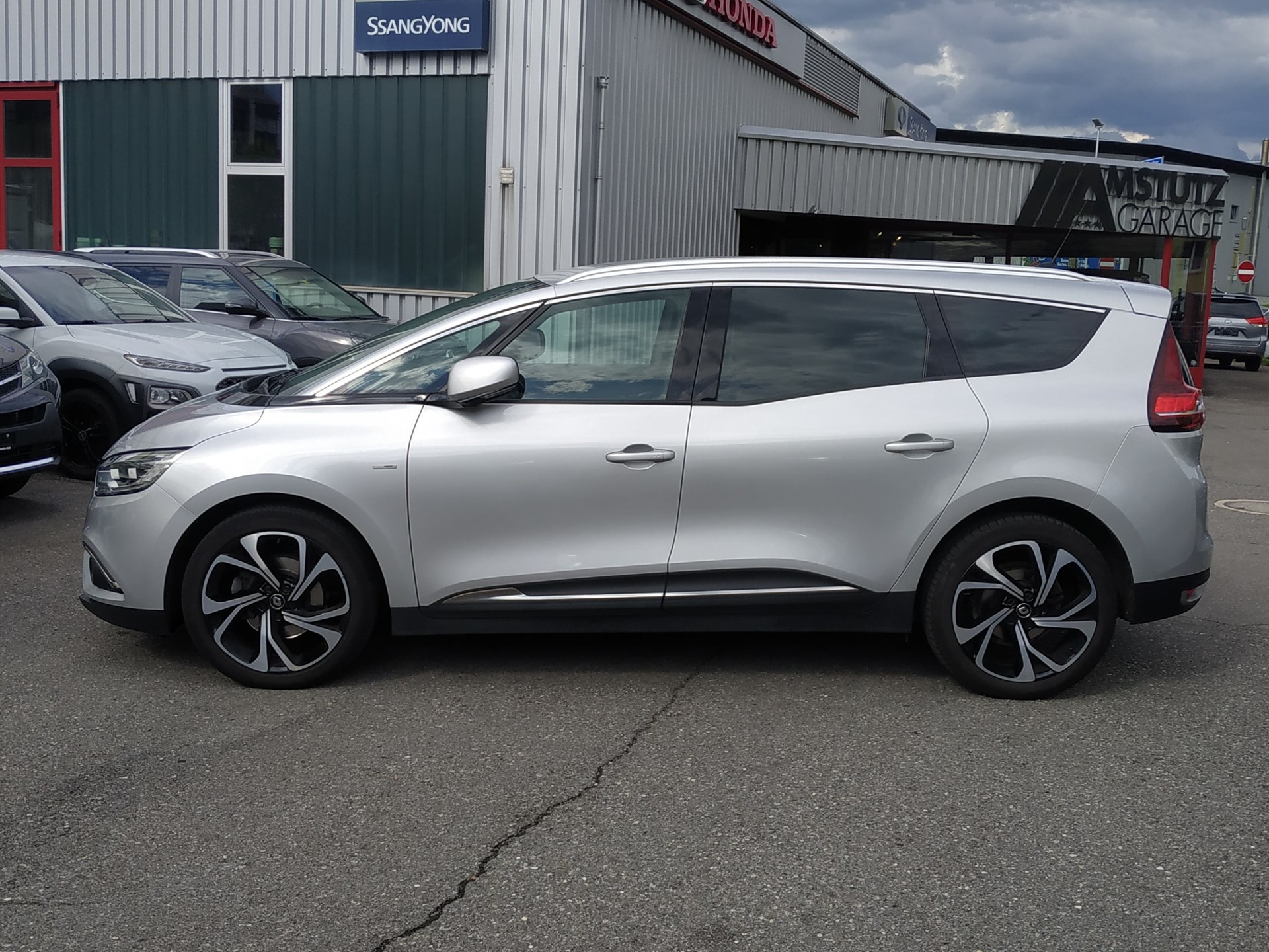 RENAULT Grand Scénic 1.6 dCi Intens EDC-image-6