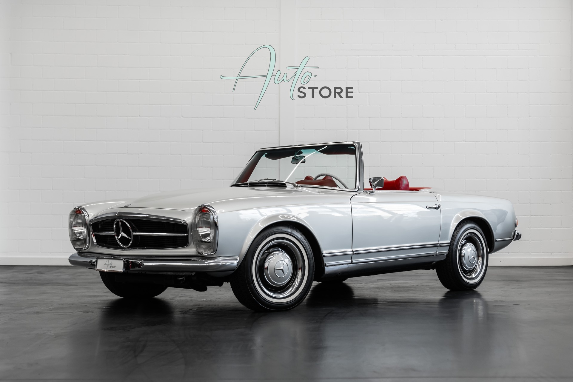 MERCEDES-BENZ 280 SL Pagode