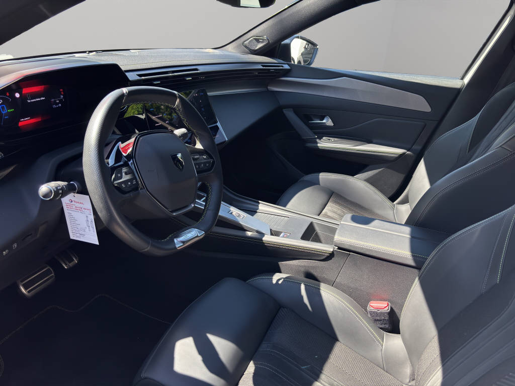 PEUGEOT 308 SW 1.6 PHEV 225 GT-image-5