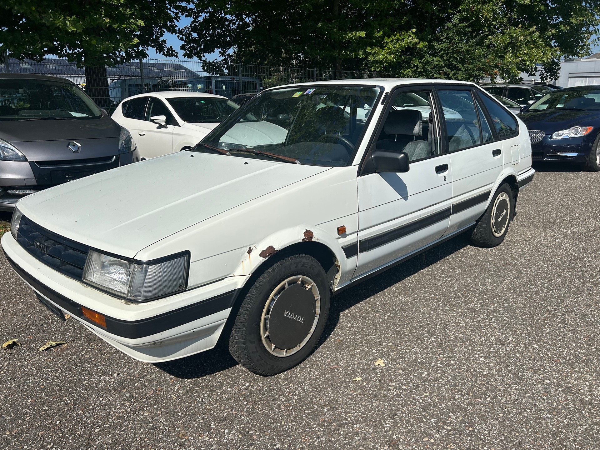 TOYOTA Corolla 1600 GL-image-1
