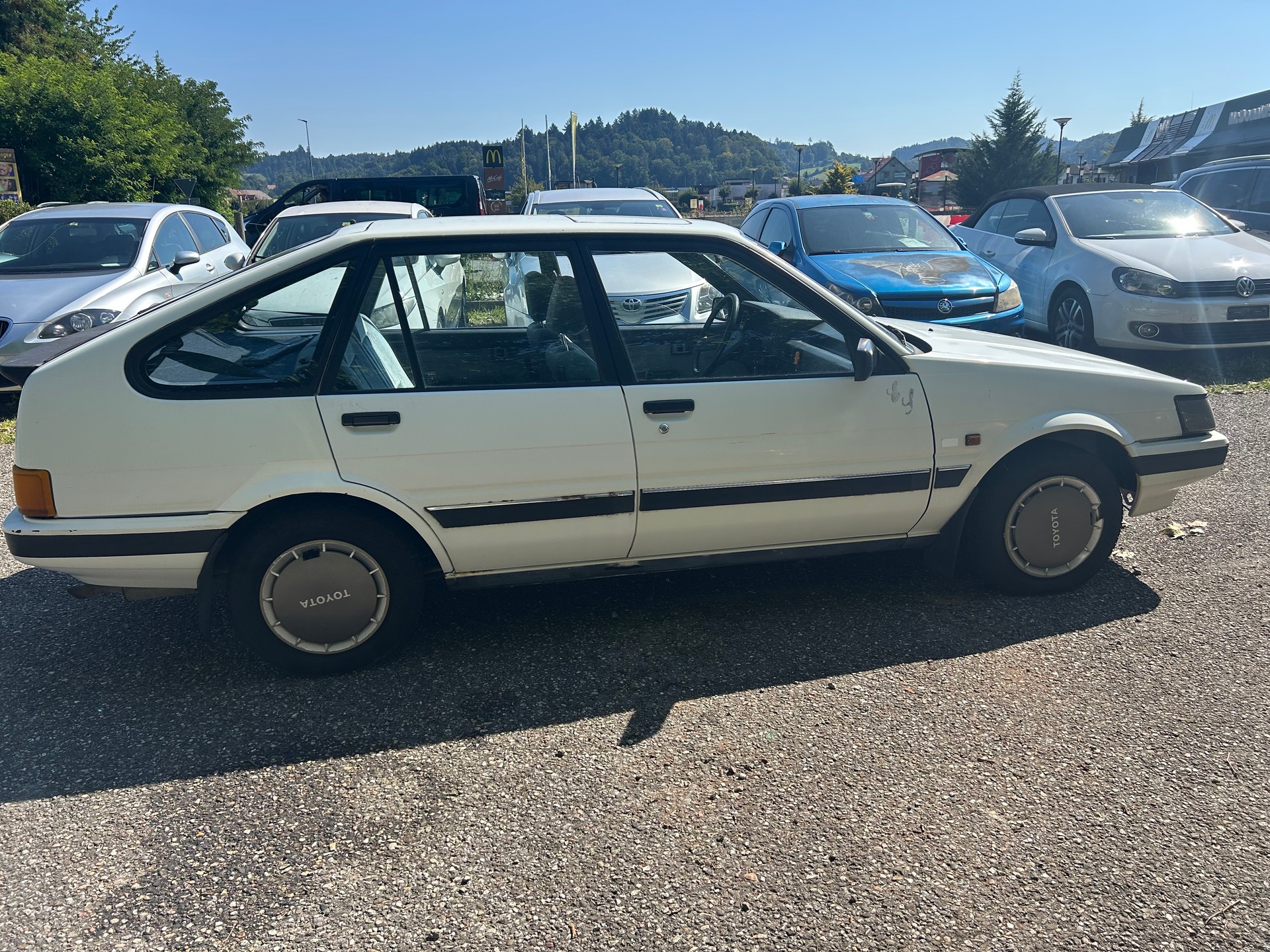 TOYOTA Corolla 1600 GL-image-3