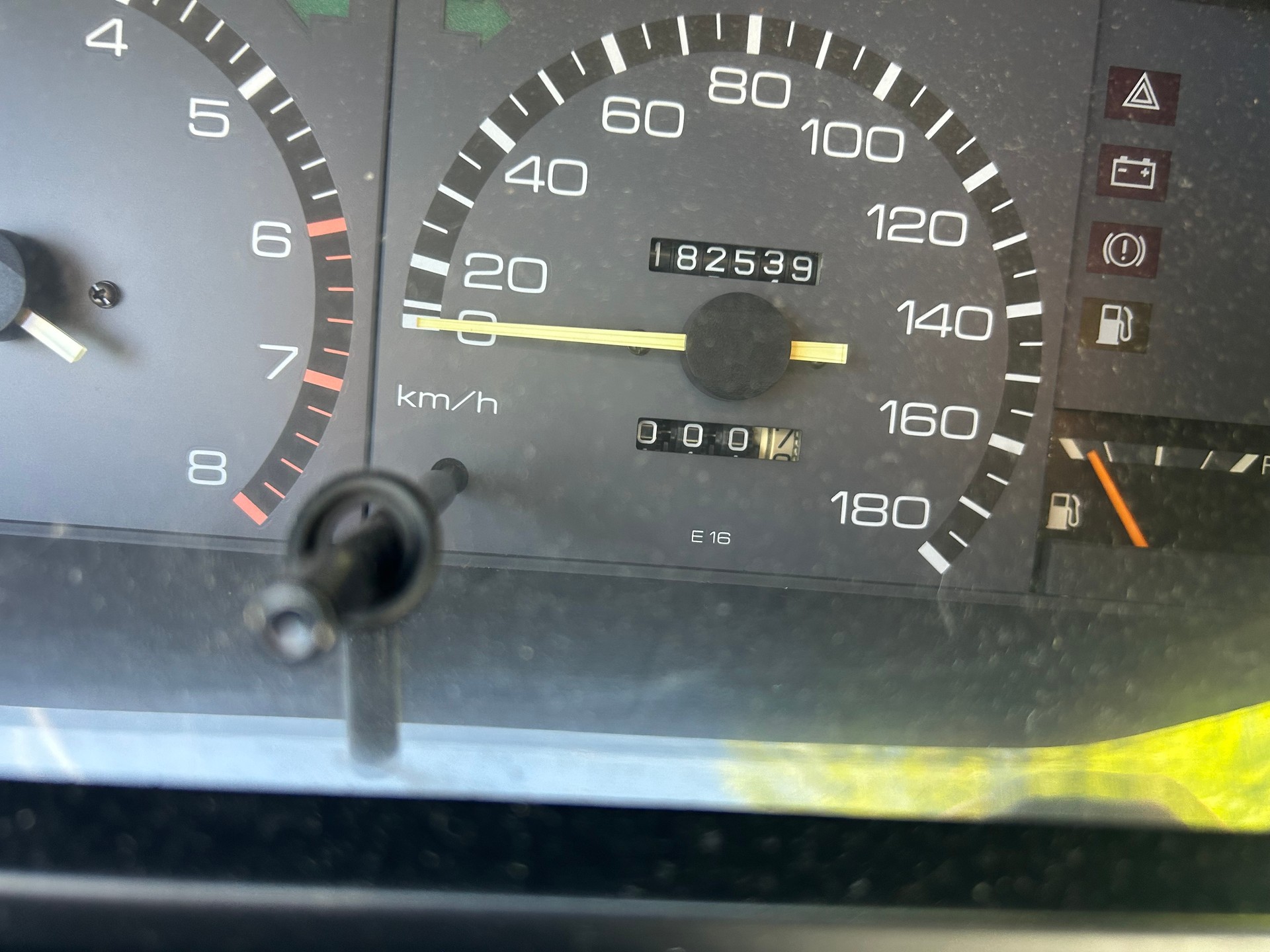TOYOTA Corolla 1600 GL-image-11