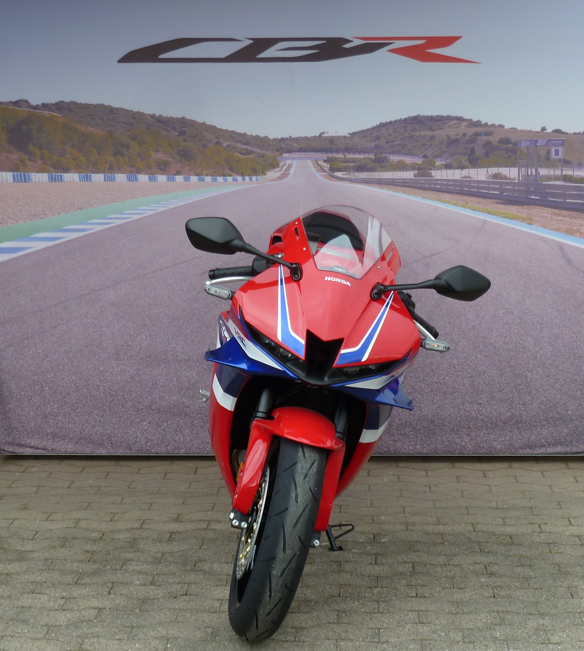 HONDA CBR 600 RR-image-1