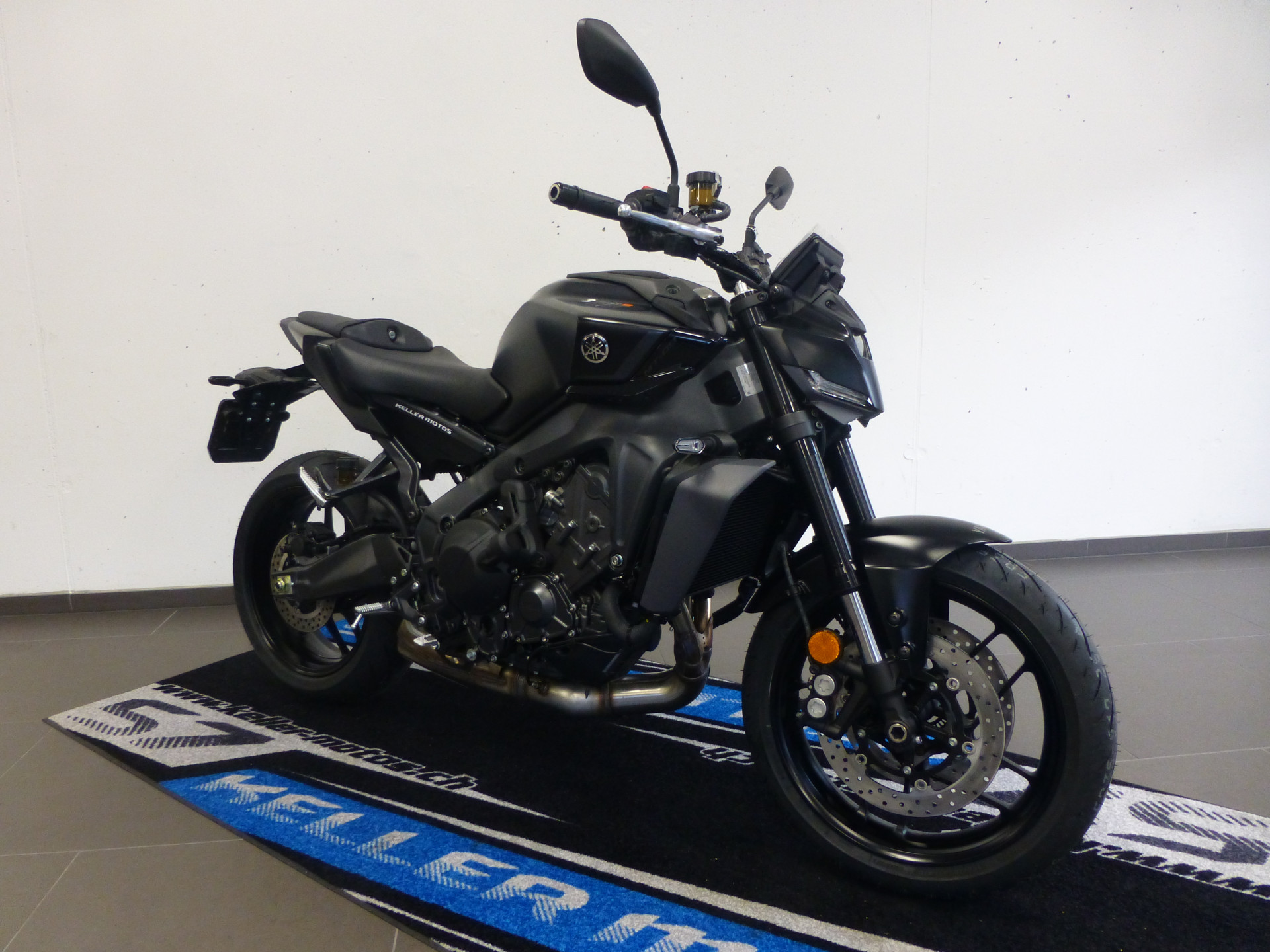 YAMAHA MT-09 Y-AMT-image-3