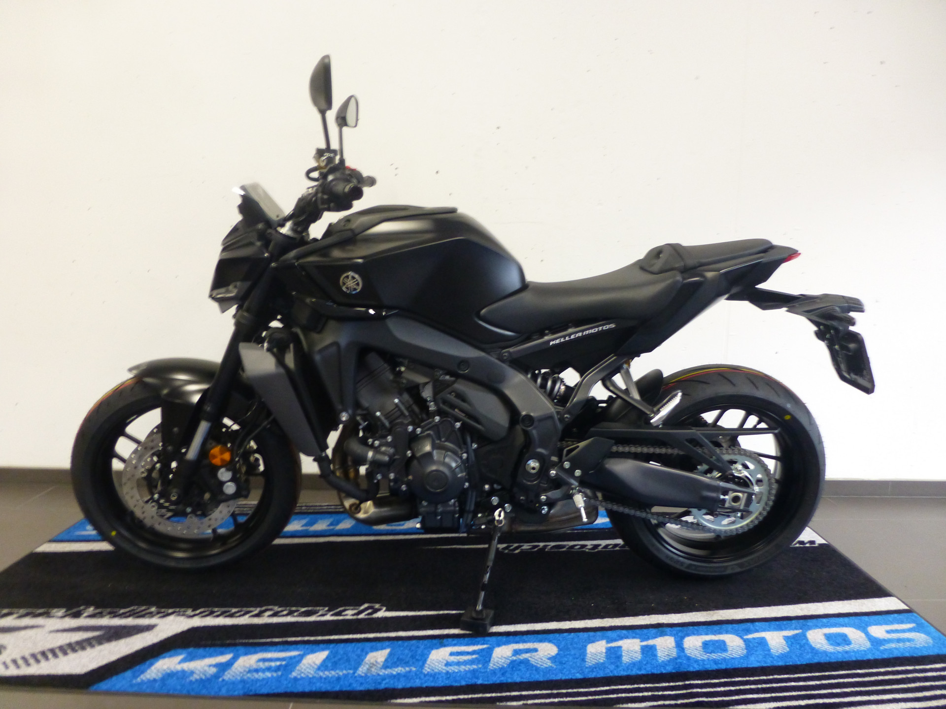 YAMAHA MT-09 Y-AMT-image-2