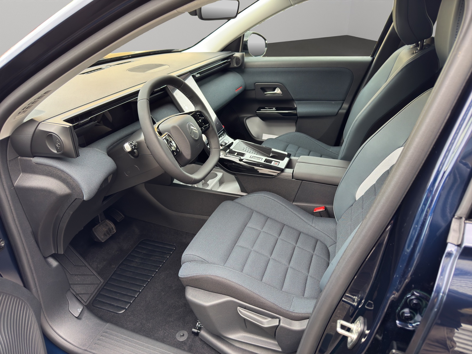 CITROEN C5 Aircross 1.2 Hybrid Plus-showroom-element-3
