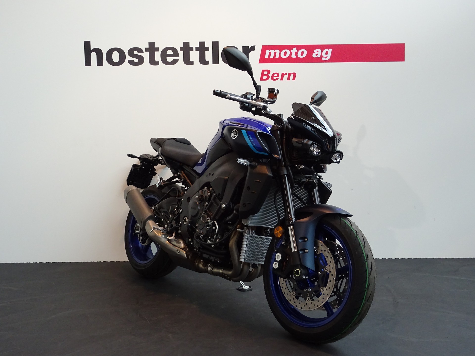 YAMAHA MT-10-image-0