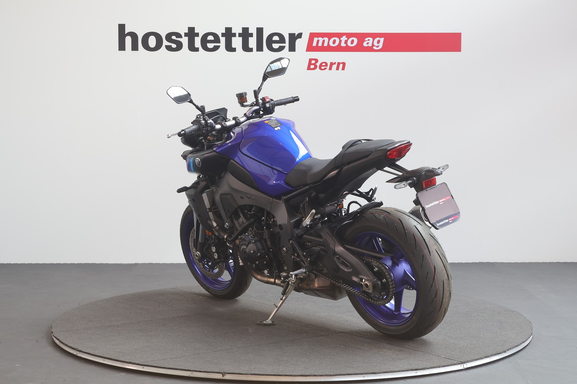 YAMAHA MT-10-showroom-element-3