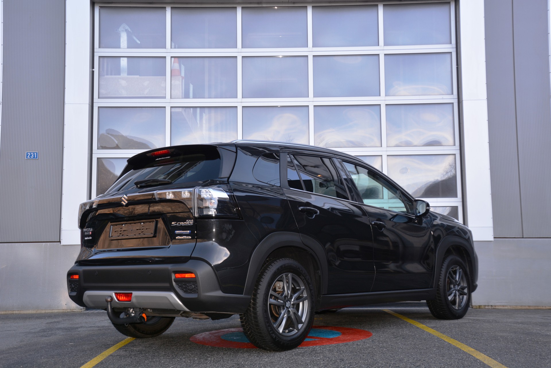 SUZUKI SX4 S-Cross 1.4 16V Compact Top Hybrid 4WD Automatic-image-1