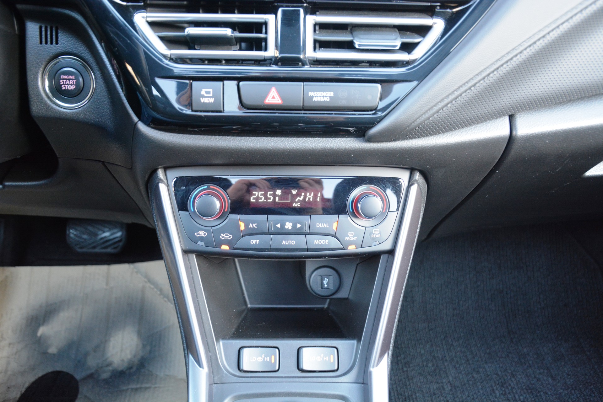 SUZUKI SX4 S-Cross 1.4 16V Compact Top Hybrid 4WD Automatic-image-11