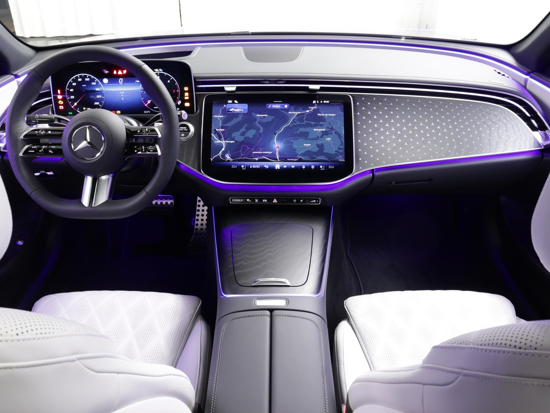 MERCEDES-BENZ E 220 d AMG Line 4matic-image-6