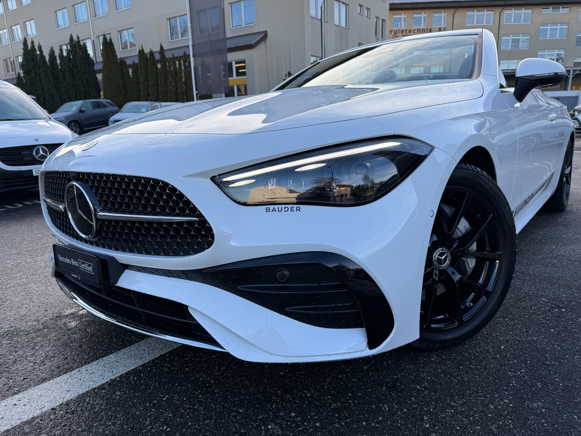 MERCEDES-BENZ CLE 200 Cabrio 4M-image-9