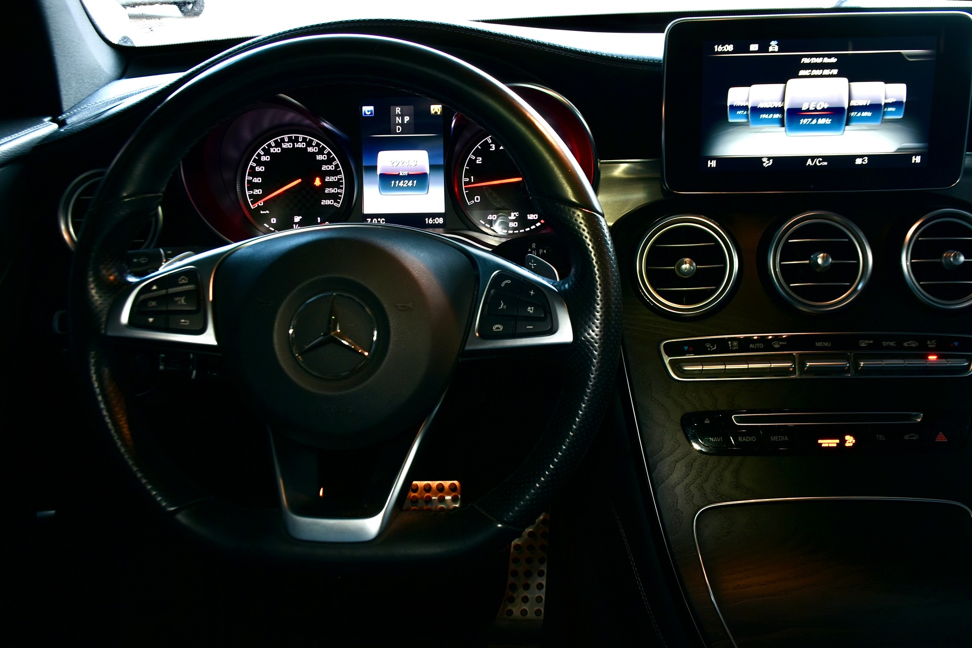 MERCEDES-BENZ GLC Coupé 43 AMG 4Matic 9G-Tronic-image-8