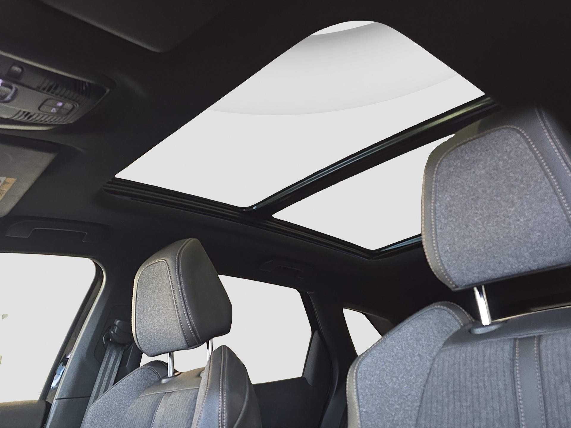 PEUGEOT 3008 1.6 THP GT Line EAT-image-11