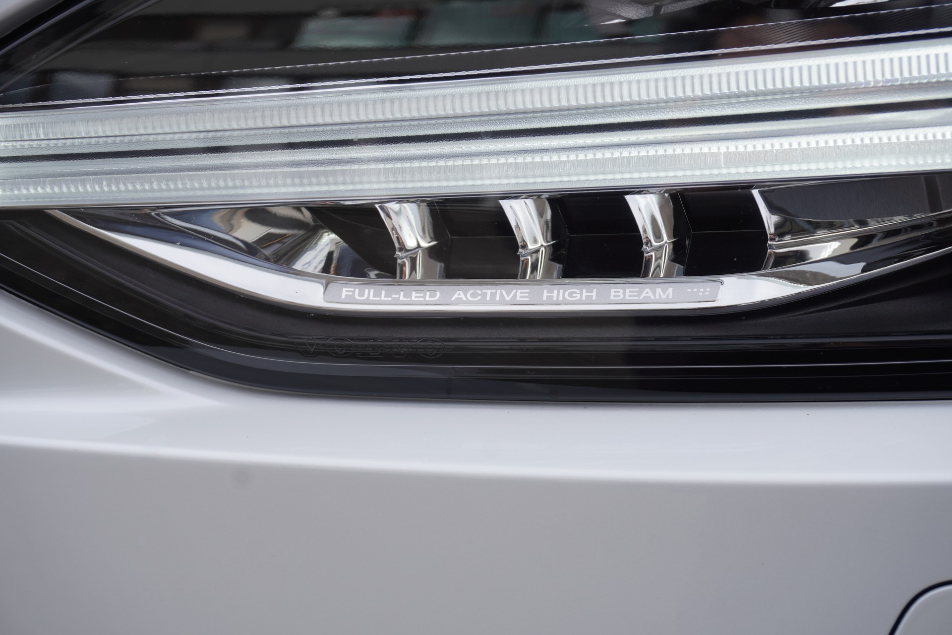 VOLVO S90 T8 eAWD Plug in Hybrid Ultimate Dark Geartronic-image-31