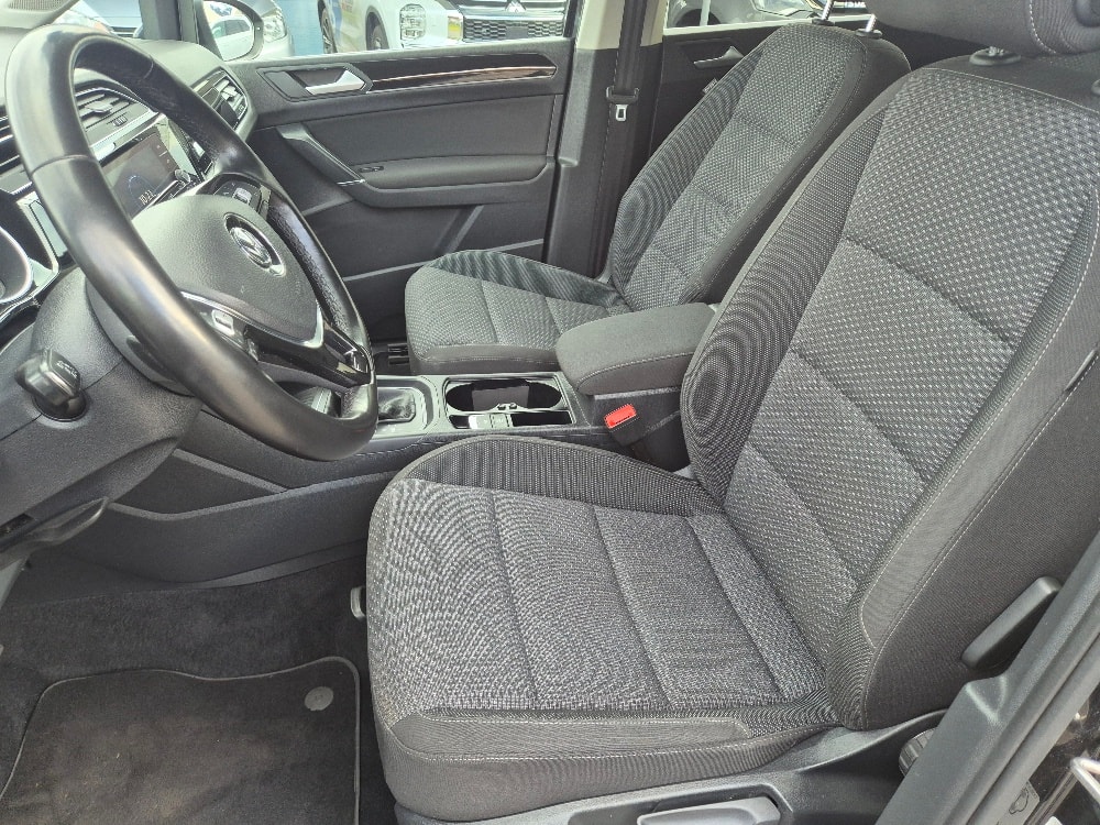 VW Touran 2.0 TDI BlueMotion Technology Comfortline DSG-image-8