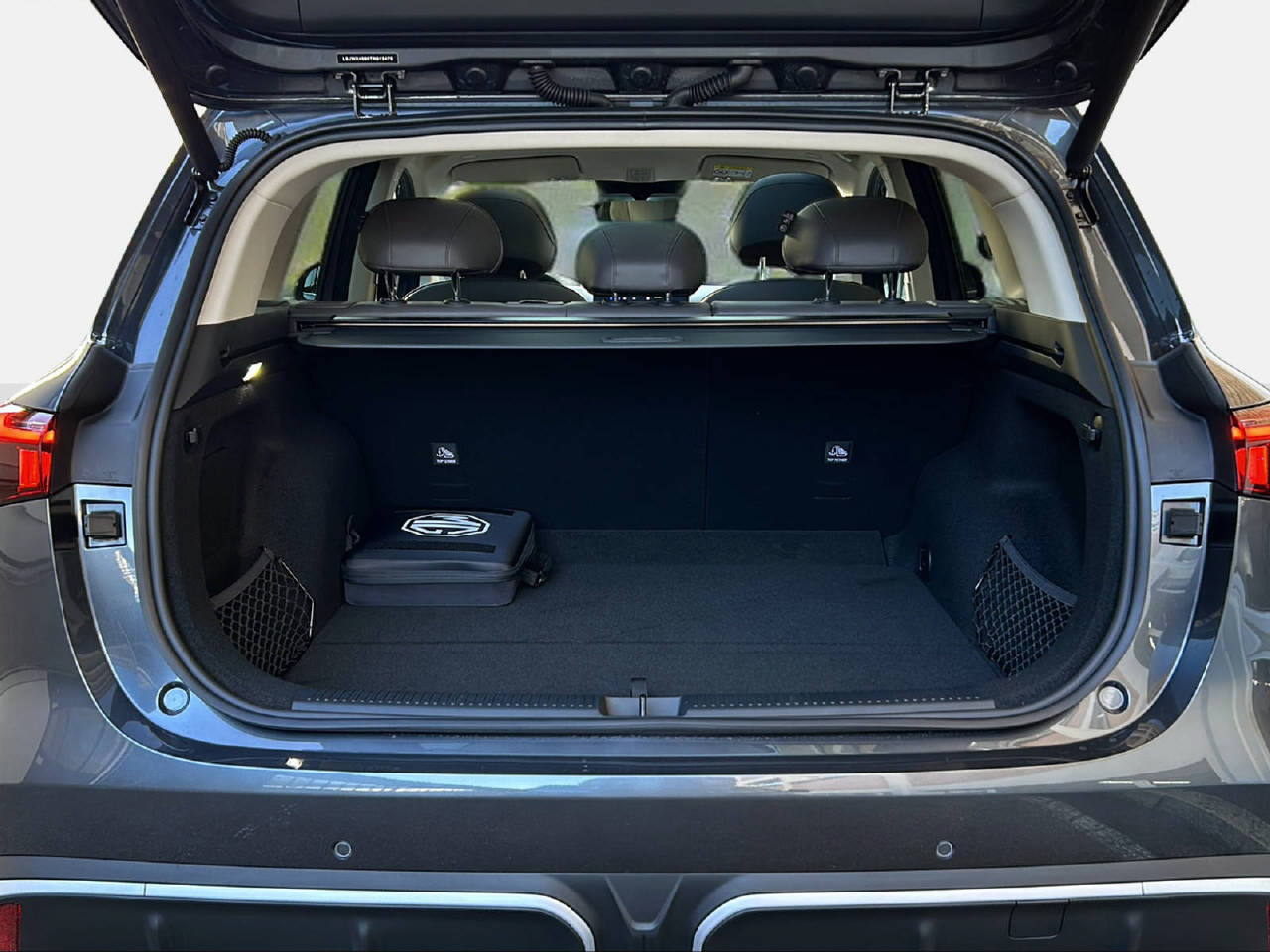 MG S6 EV 77 kWh Luxury 4WD-image-4