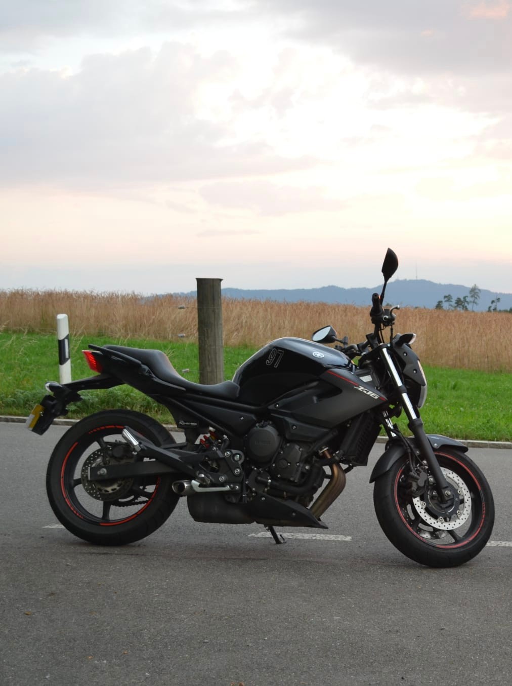 YAMAHA XJ 6 N ABS (25kW)-image-2