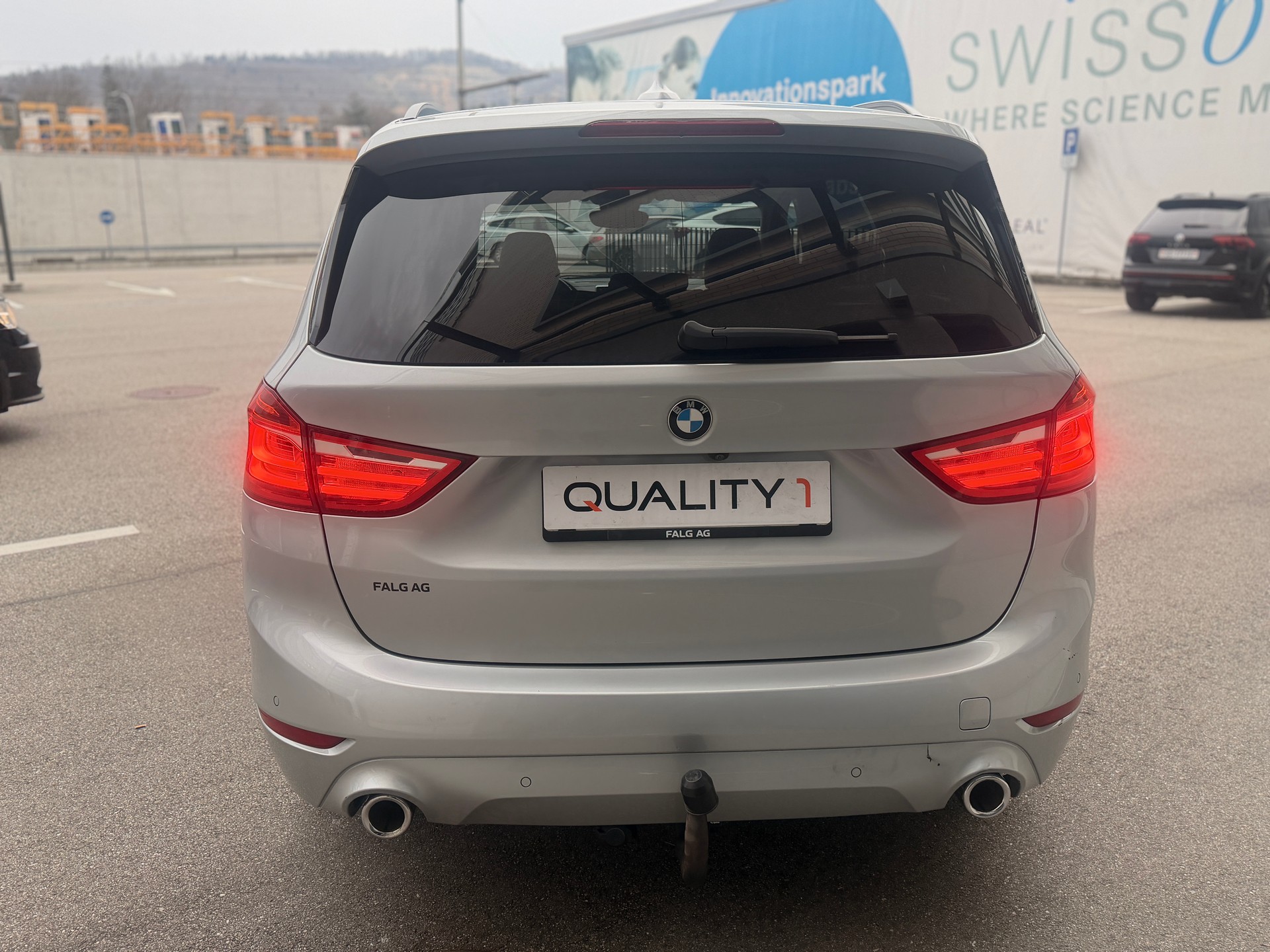 BMW 220d xDrive Gran Tourer Steptronic Luxury Line-showroom-element-3