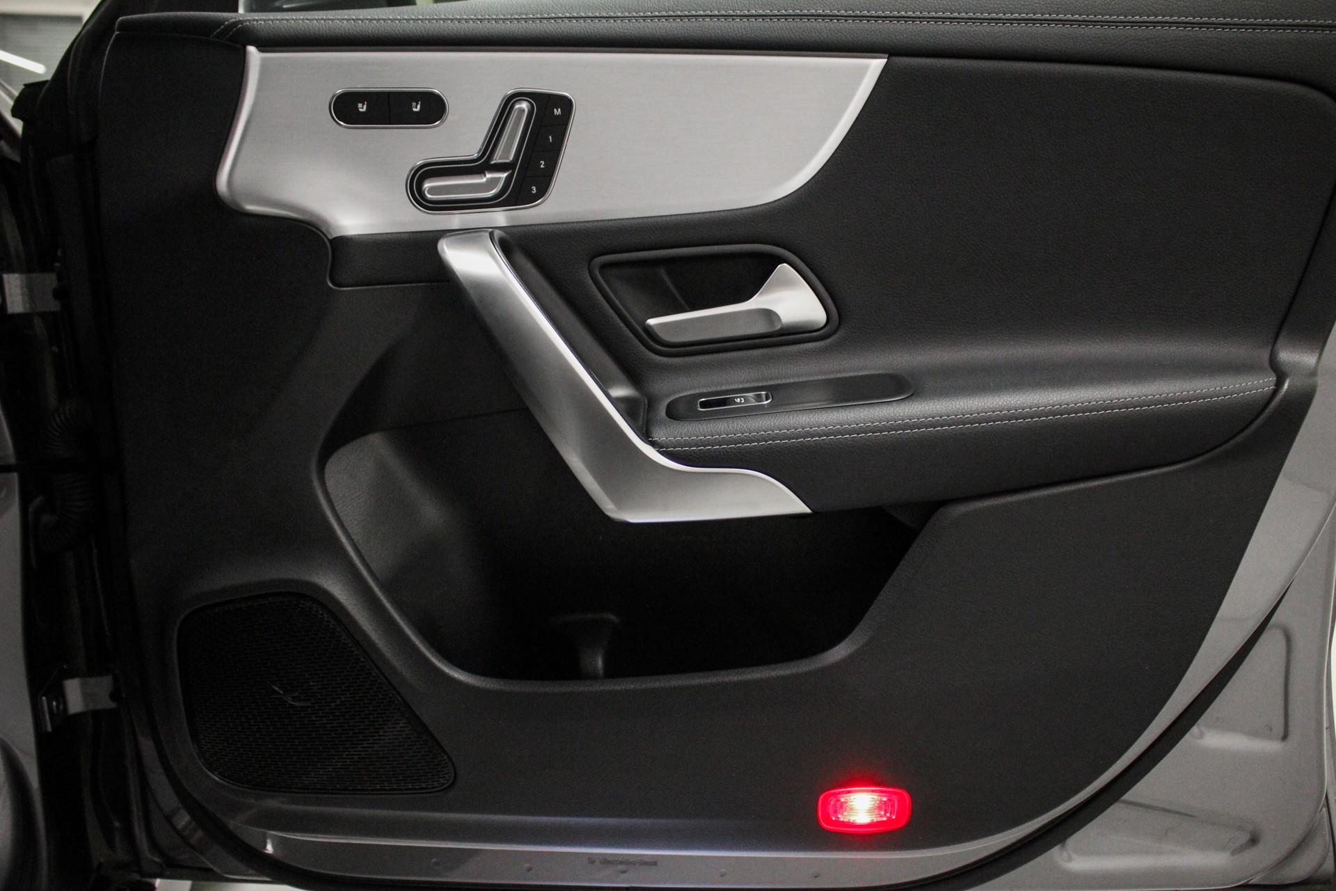 MERCEDES-BENZ CLA Shooting Brake 35 AMG 4Matic 7G-DCT-image-15