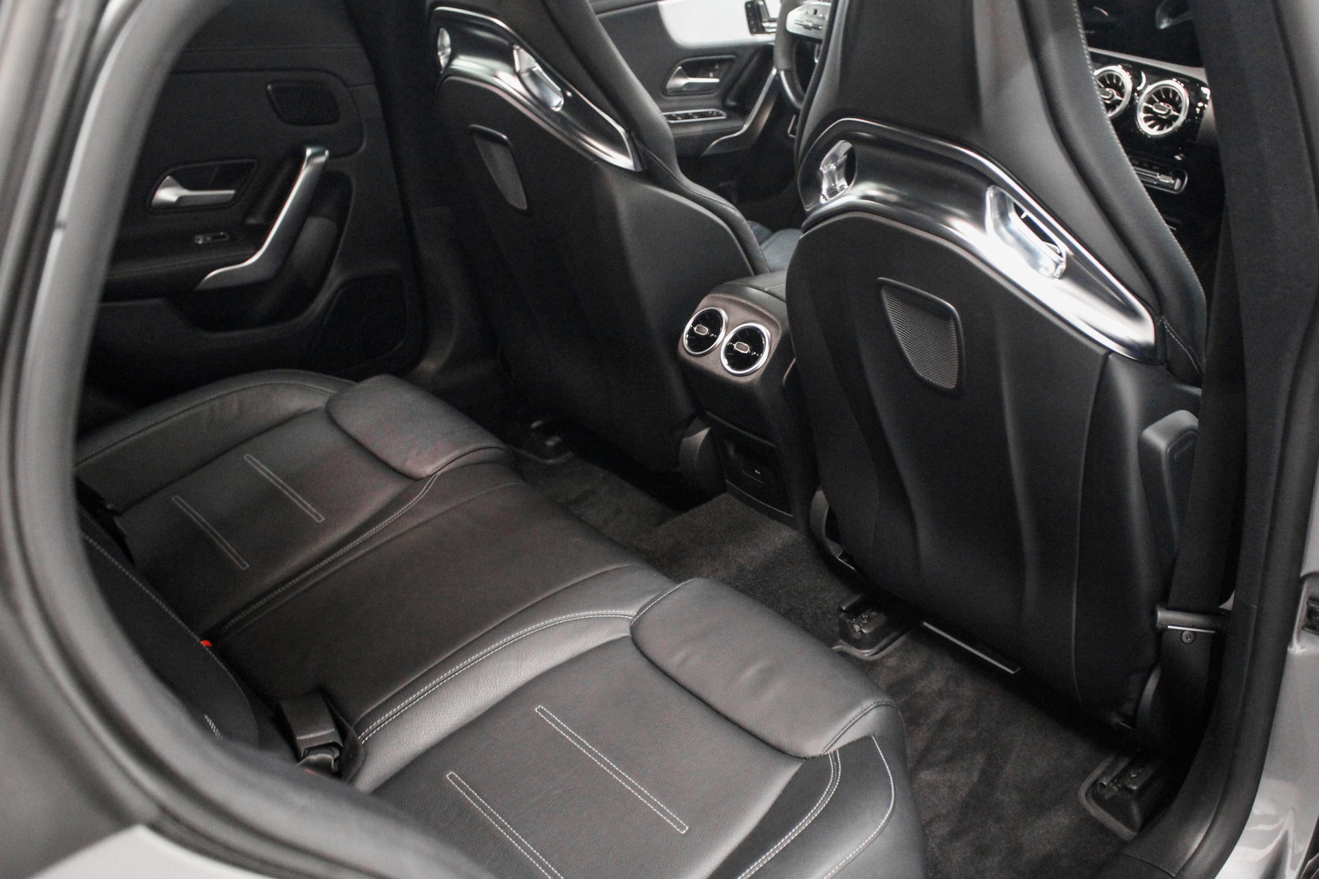 MERCEDES-BENZ CLA Shooting Brake 35 AMG 4Matic 7G-DCT-image-20