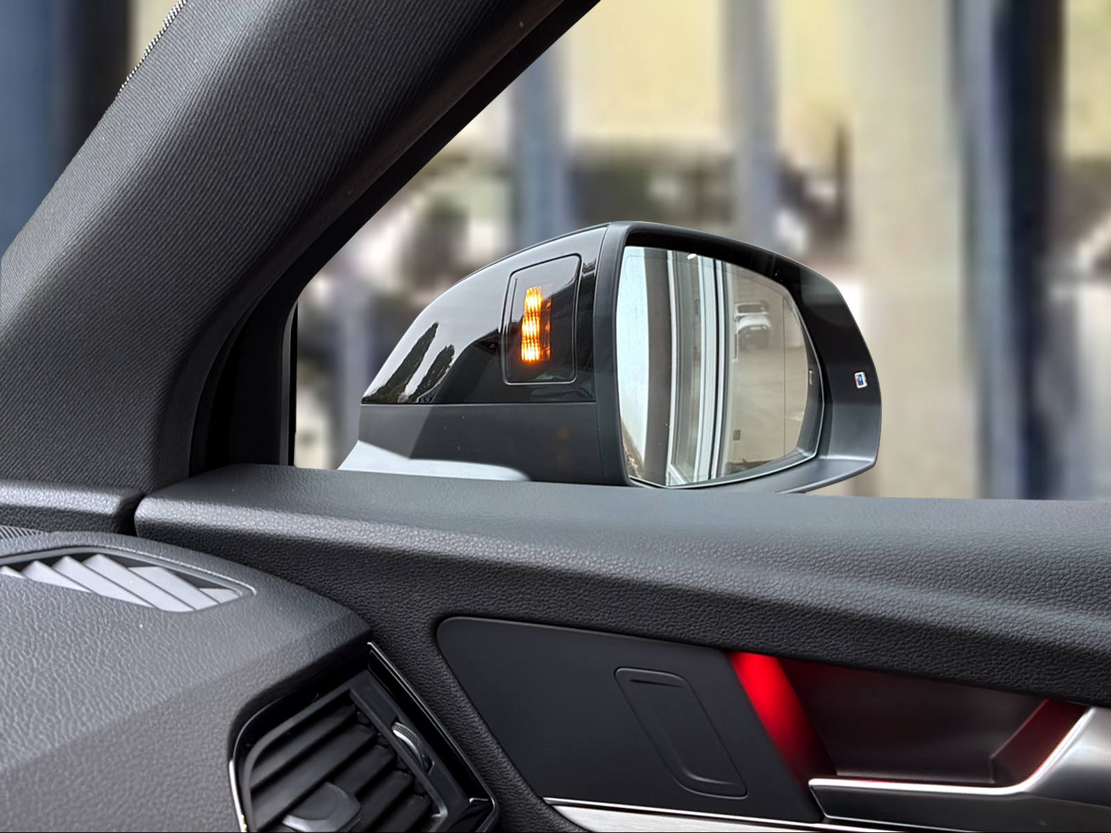 AUDI Q5 40 TDI Black Edition quattro S-tronic Daytonagrau Perleffekt-image-17