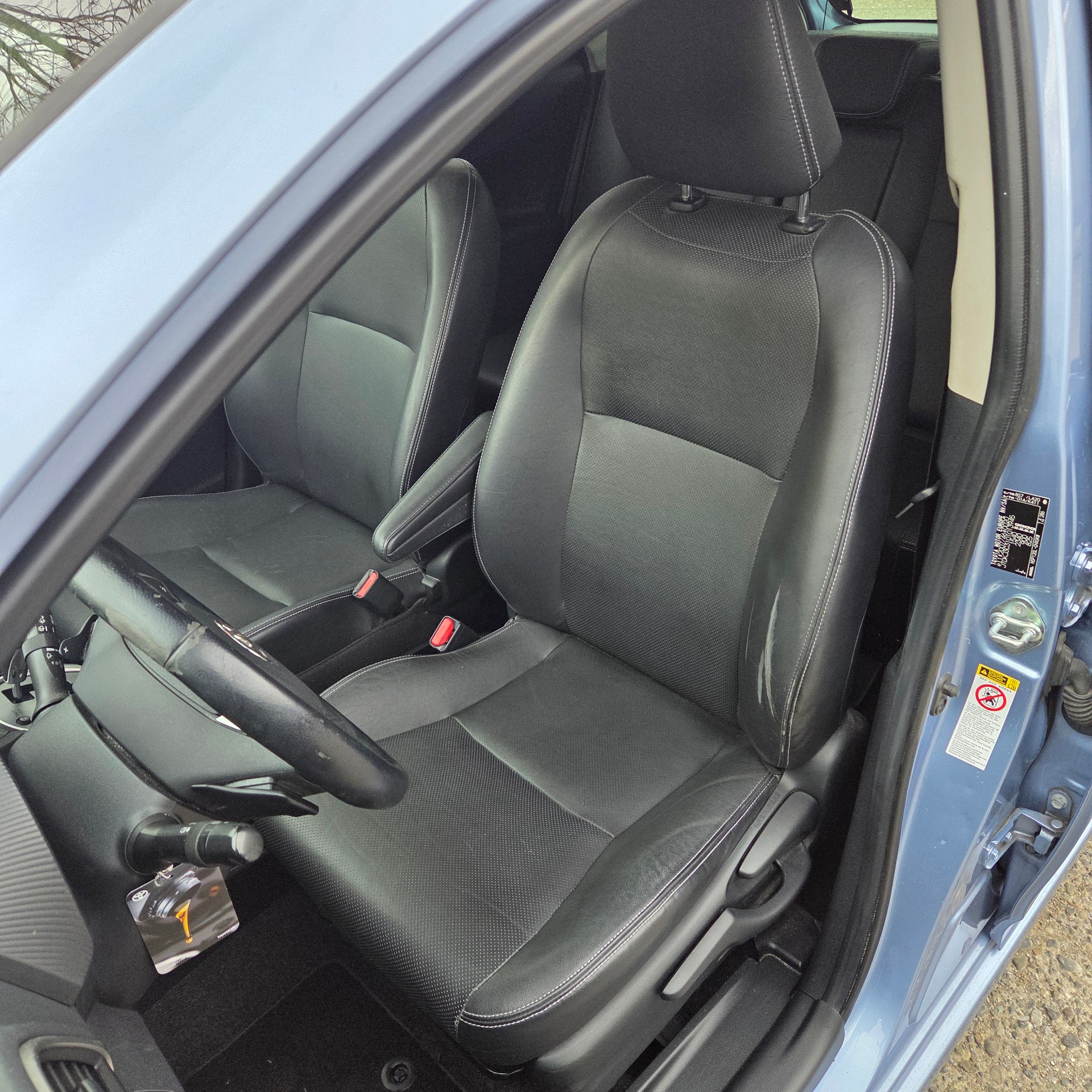 TOYOTA Verso-S 1.33 Linea Terra Multidrive S-image-10