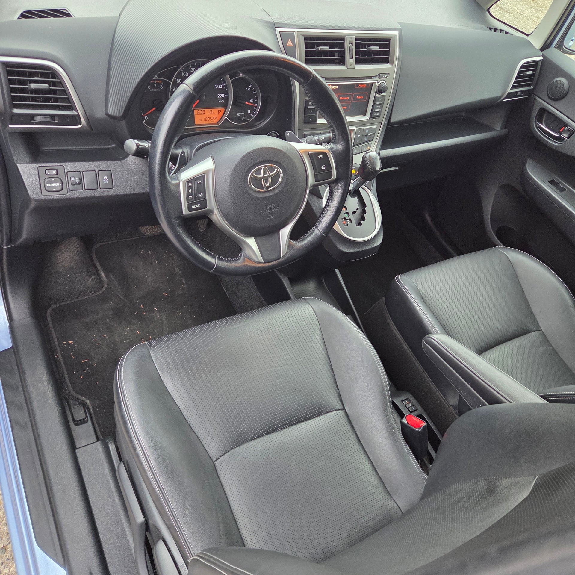 TOYOTA Verso-S 1.33 Linea Terra Multidrive S-image-9
