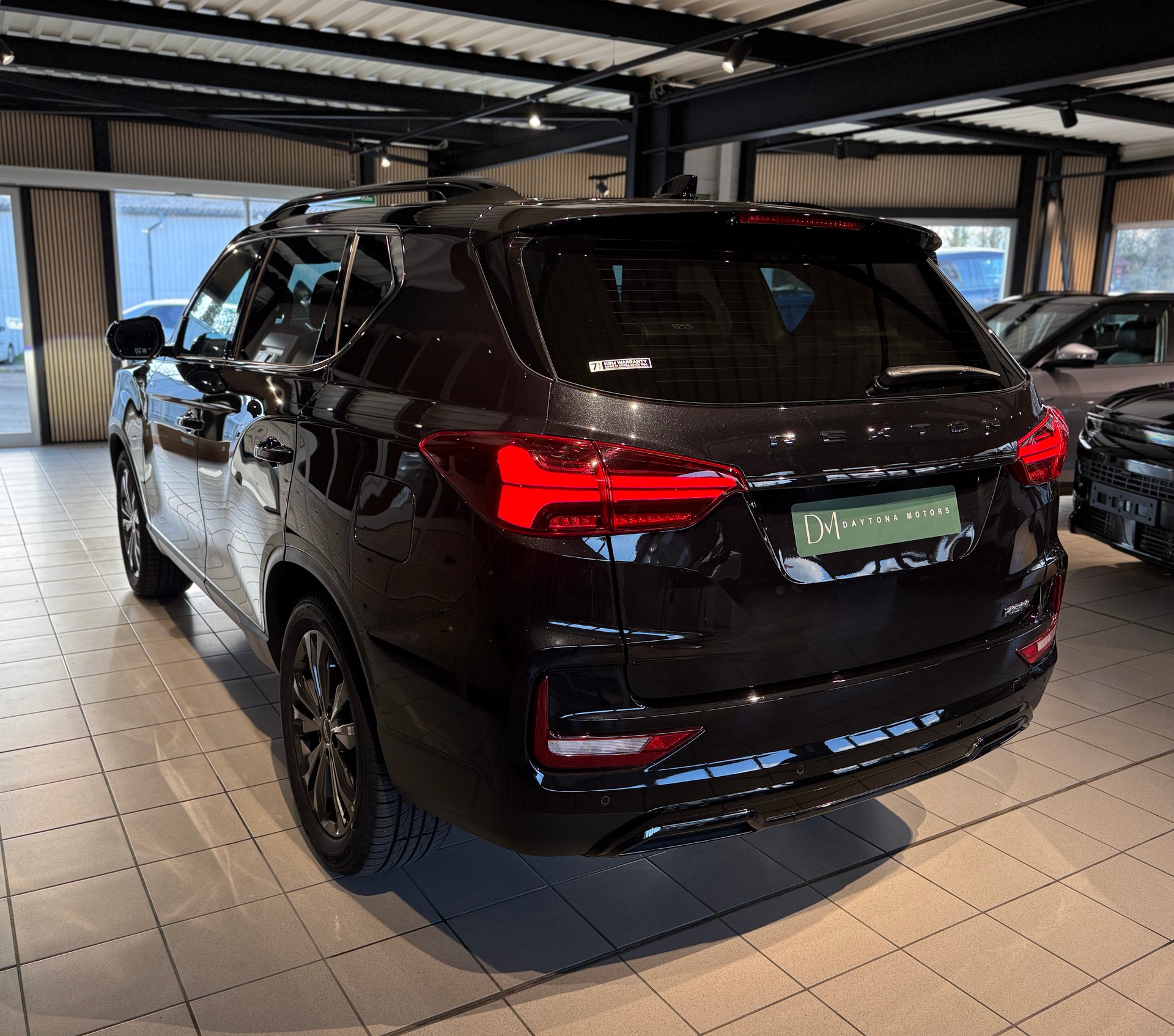 KGM-SsangYong Rexton 2.2 CRDi 7 Pl. Blackline 4WD AT-image-7