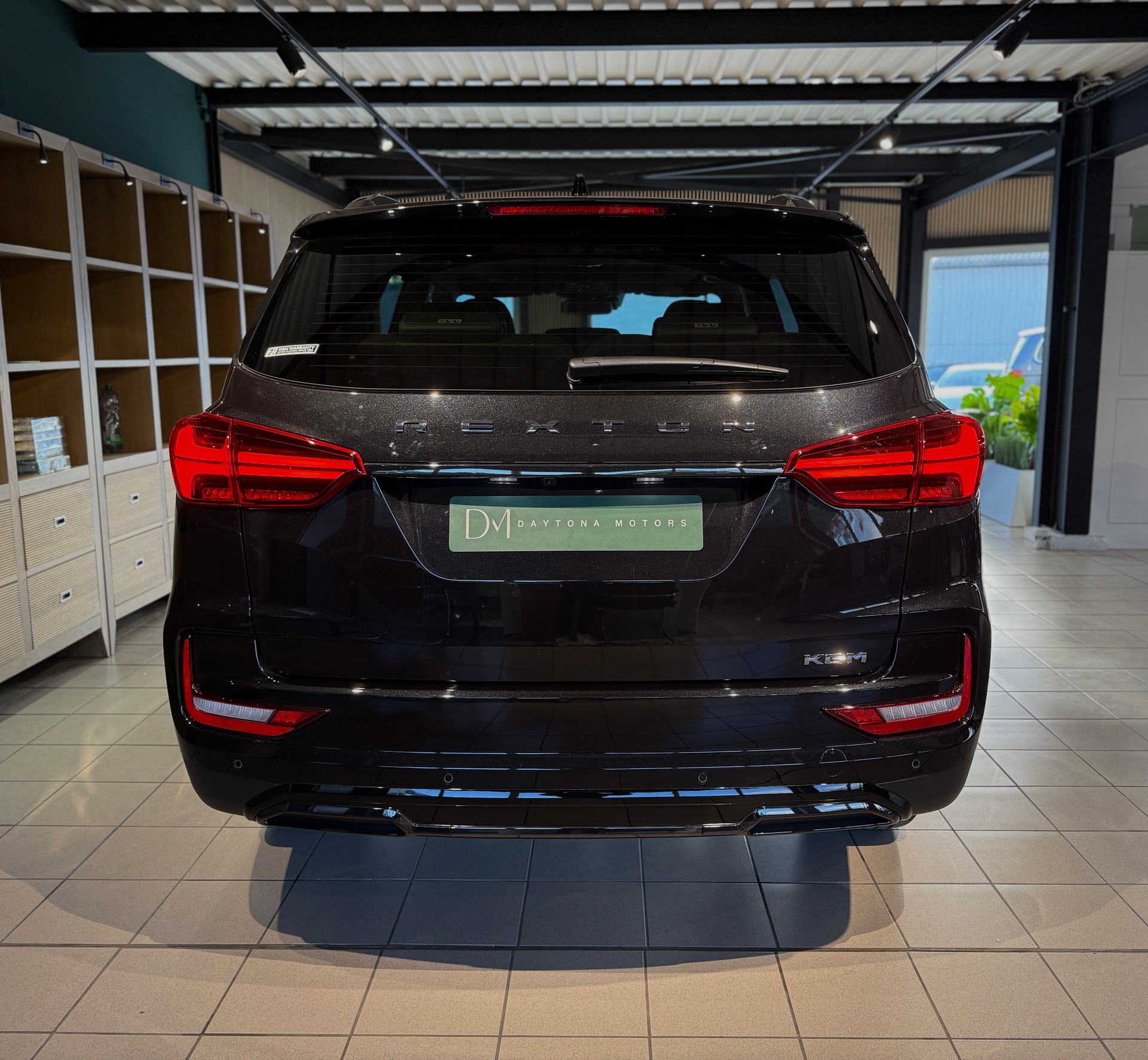 KGM-SsangYong Rexton 2.2 CRDi 7 Pl. Blackline 4WD AT-image-6