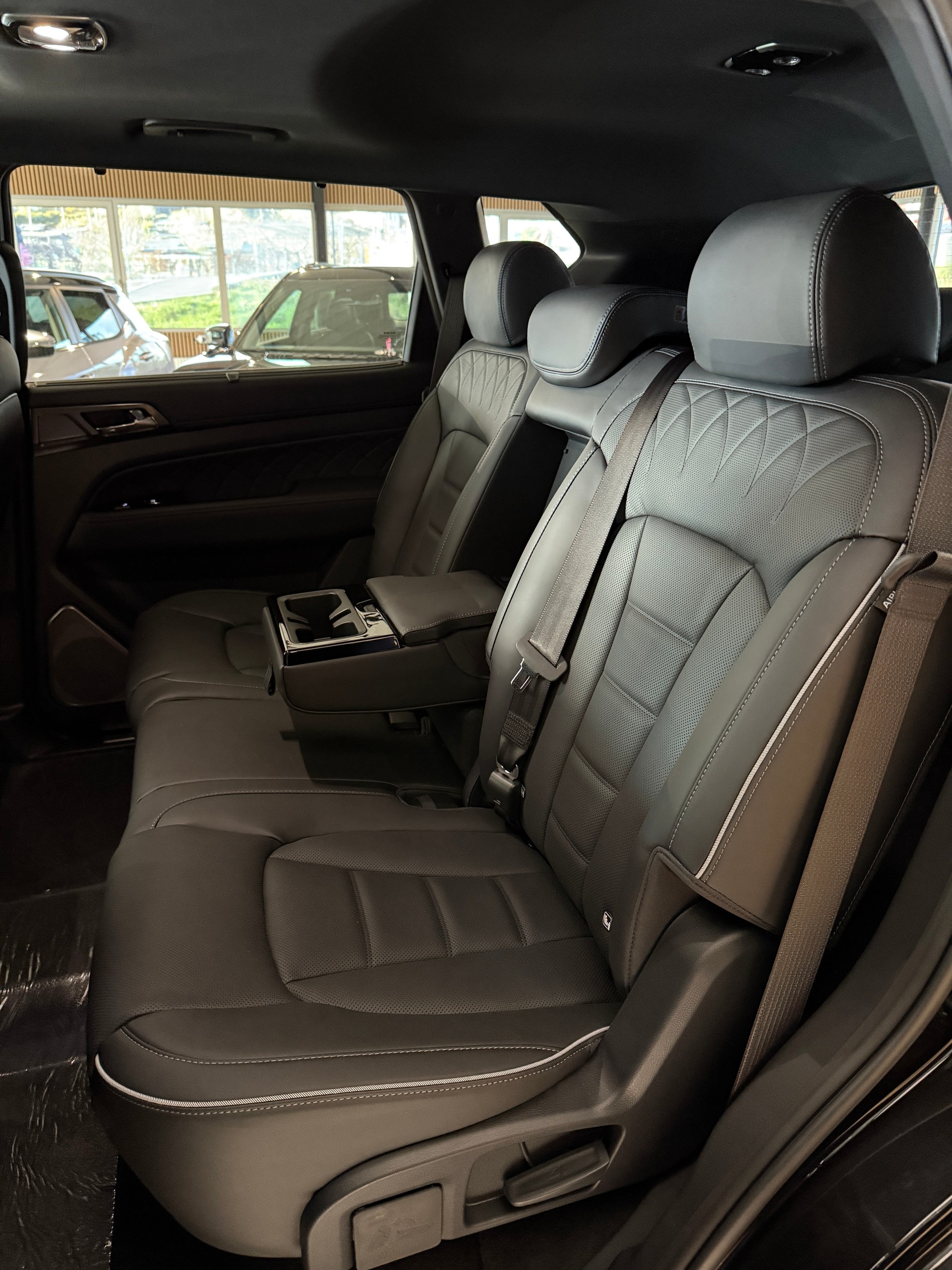 KGM-SsangYong Rexton 2.2 CRDi 7 Pl. Blackline 4WD AT-image-31