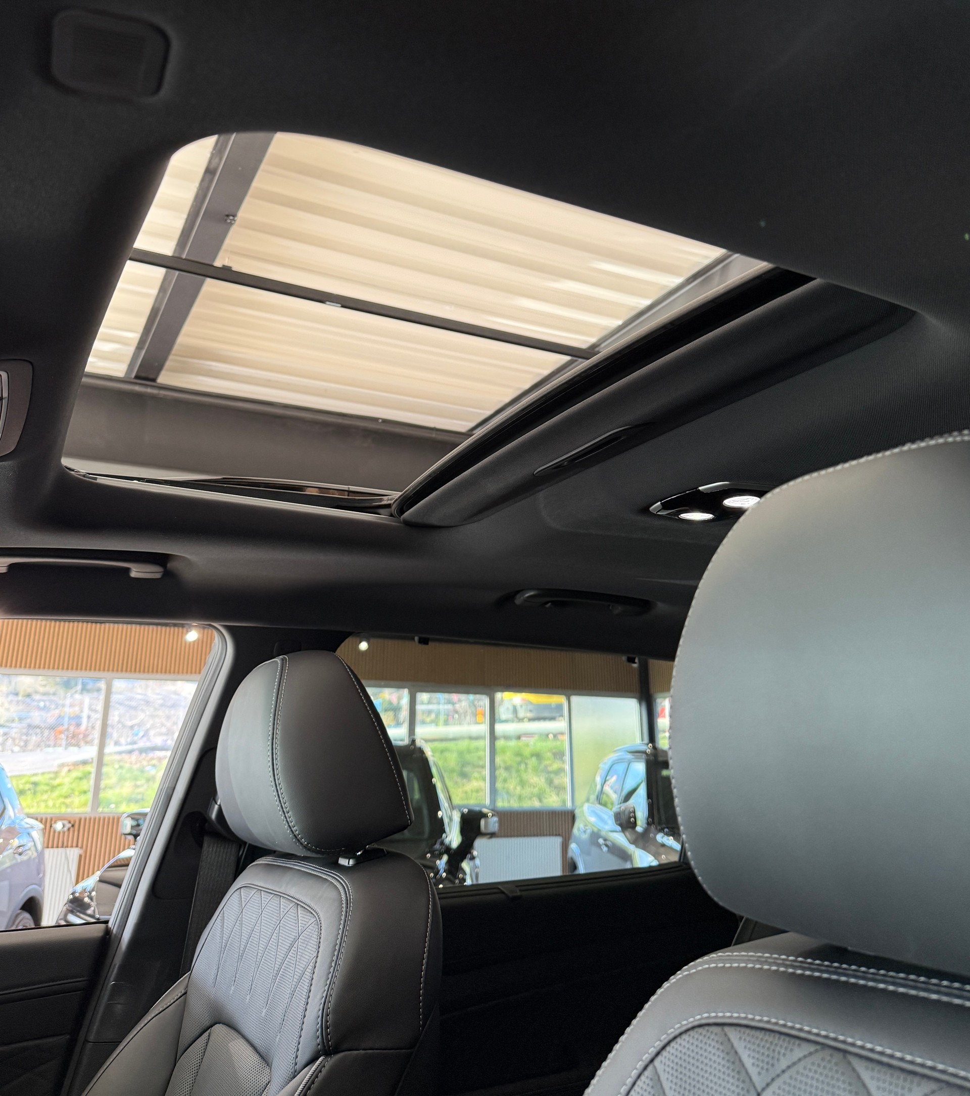 KGM-SsangYong Rexton 2.2 CRDi 7 Pl. Blackline 4WD AT-image-25