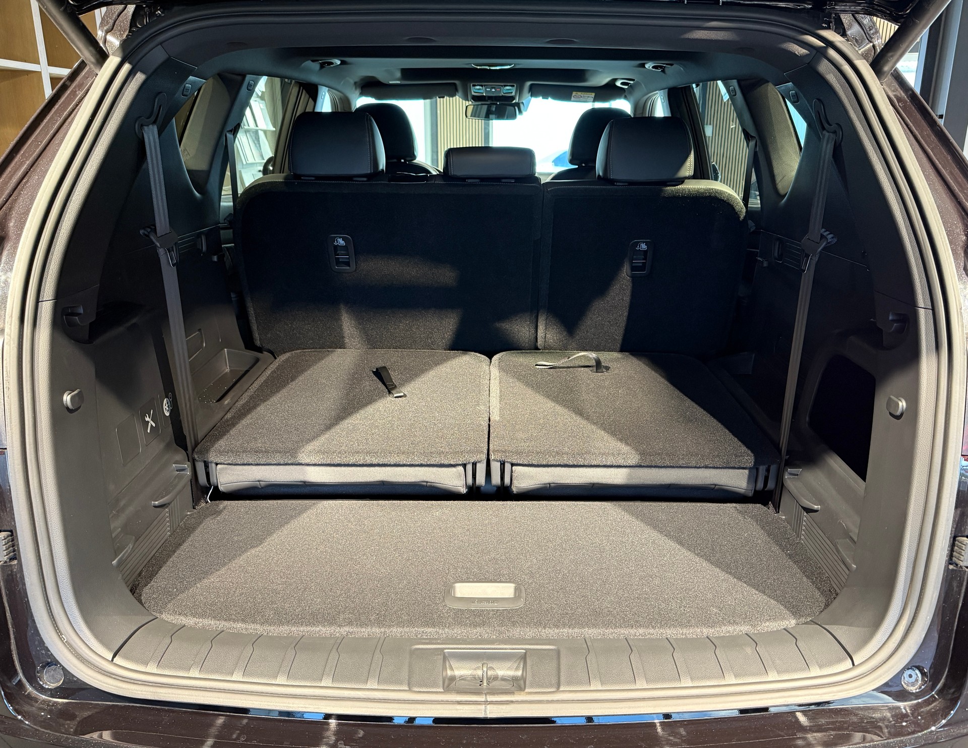 KGM-SsangYong Rexton 2.2 CRDi 7 Pl. Blackline 4WD AT-image-34