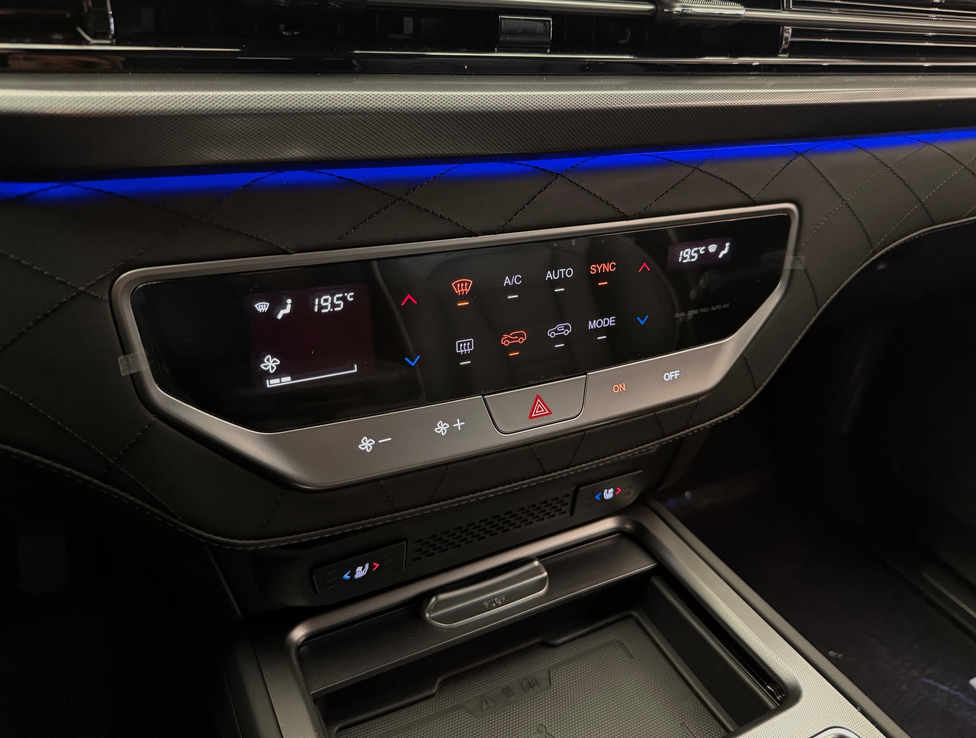KGM-SsangYong Rexton 2.2 CRDi 7 Pl. Blackline 4WD AT-image-12